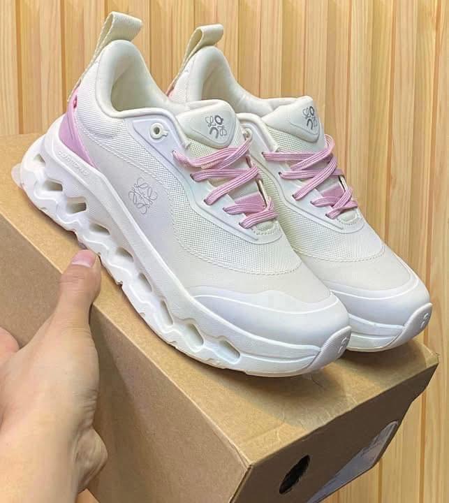 On x Loewe Cloudtilt 2 White pink Sneakers