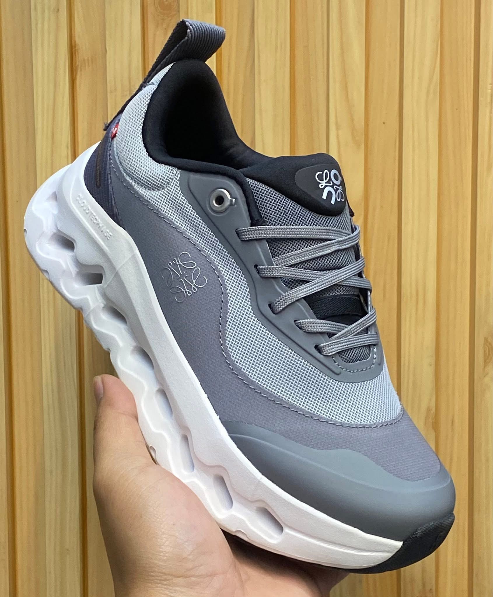 On x Loewe Cloudtilt 2 White gray Sneakers