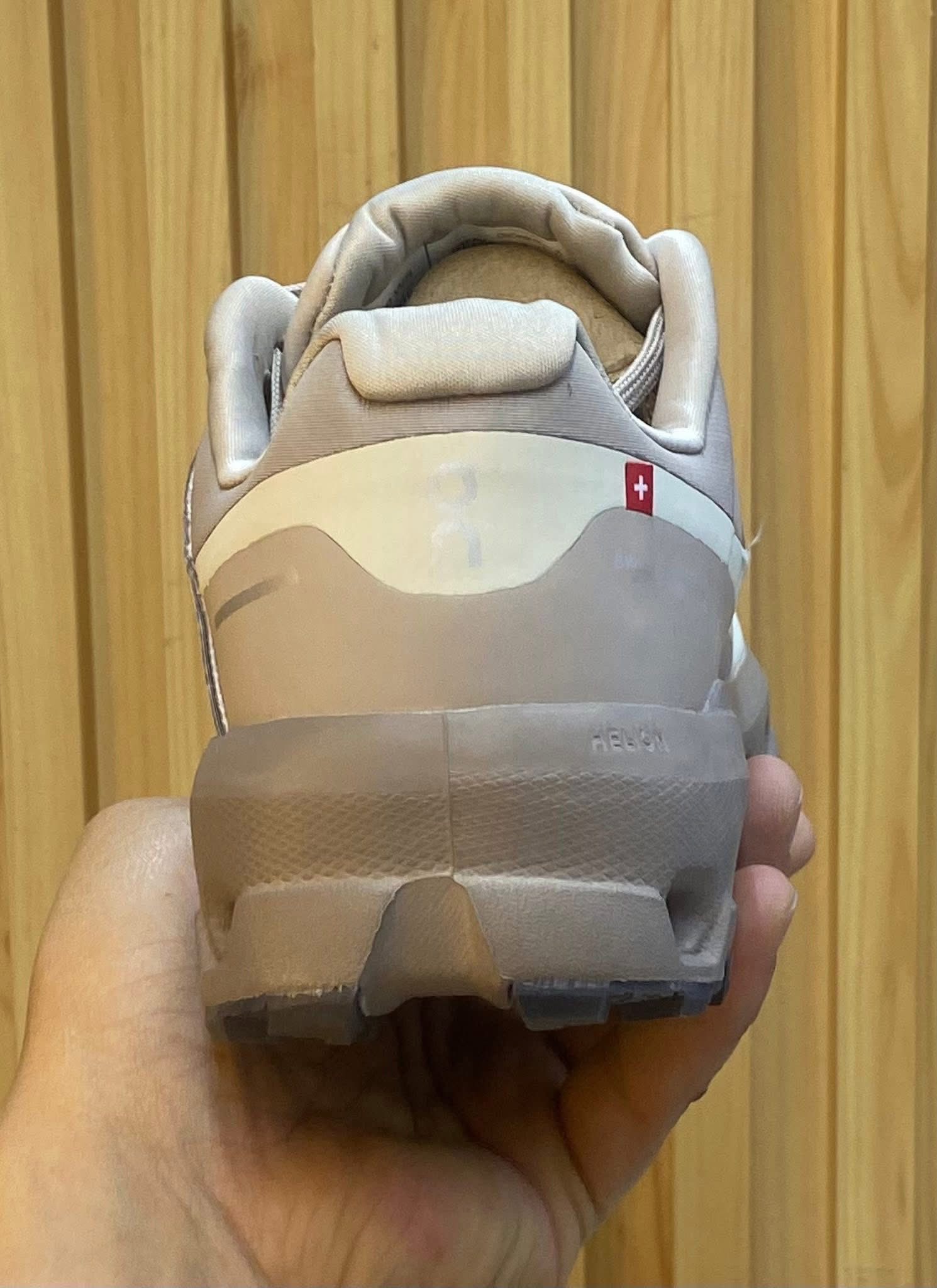 On Cloudvista 2 Fog Sneakers