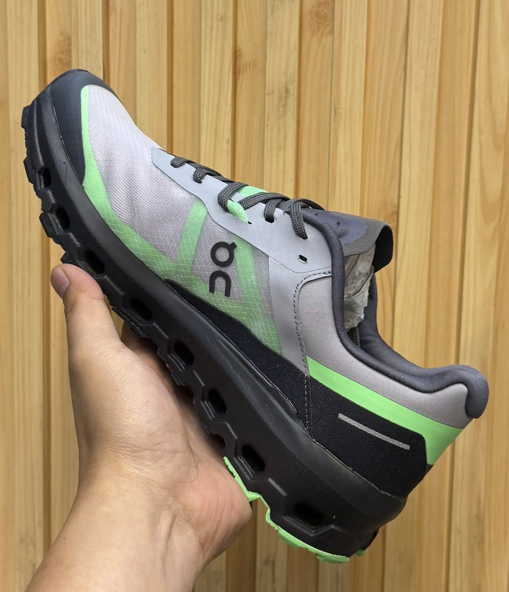 On Cloudvista 2 light gray Sneakers