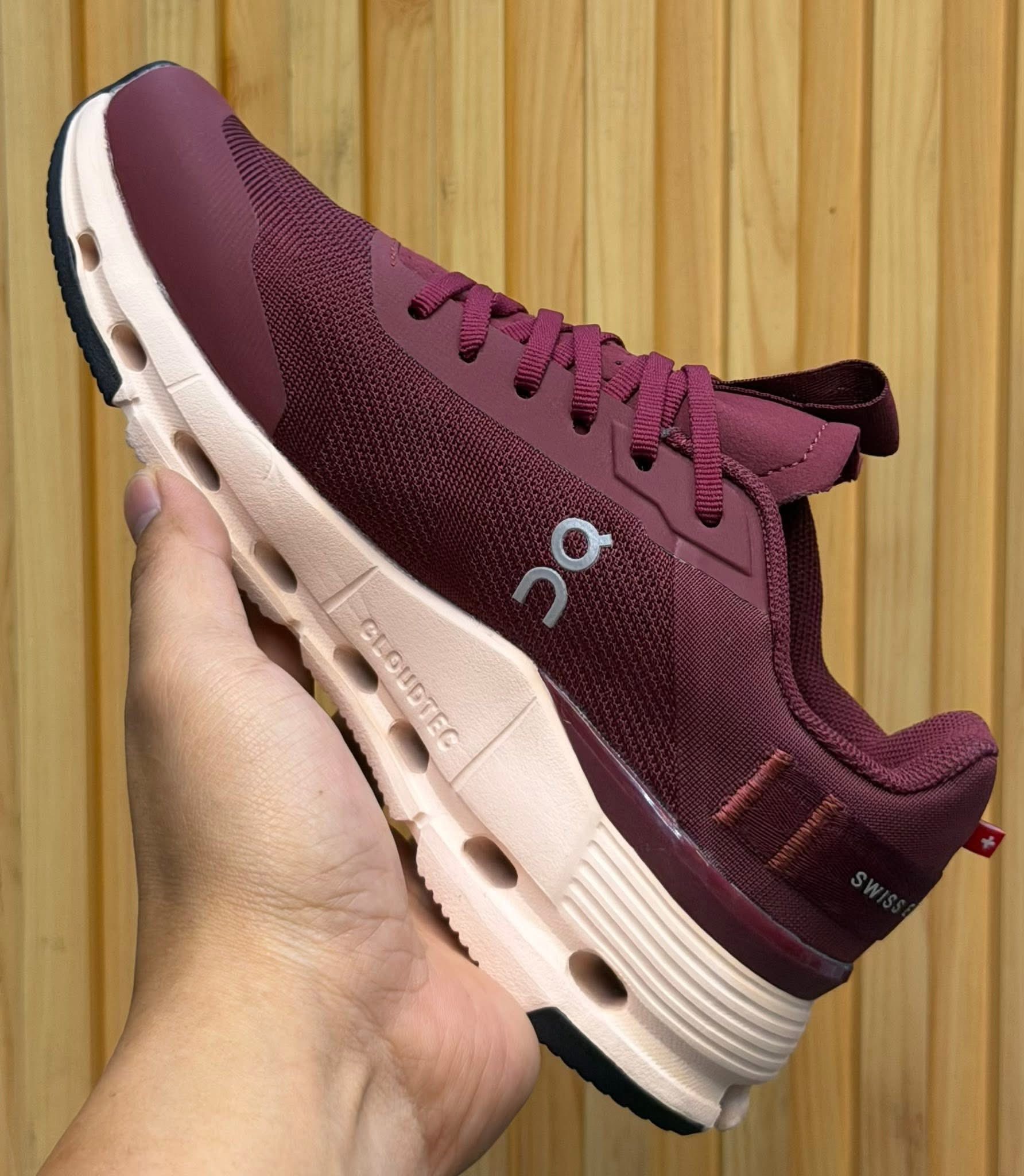 On Cloudnova Form 2 Maroon