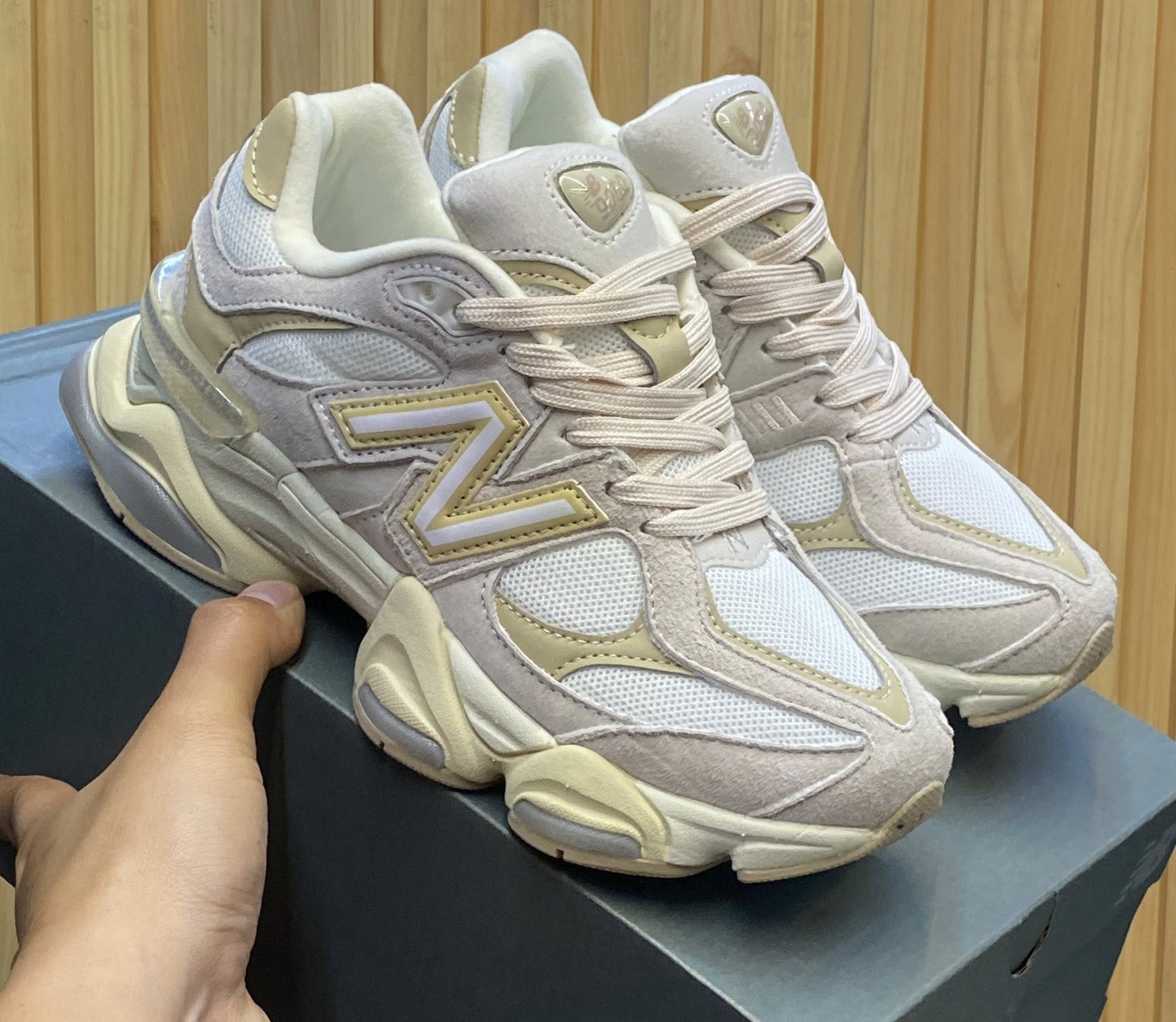 New Balance 9060 light yellow Sneakers