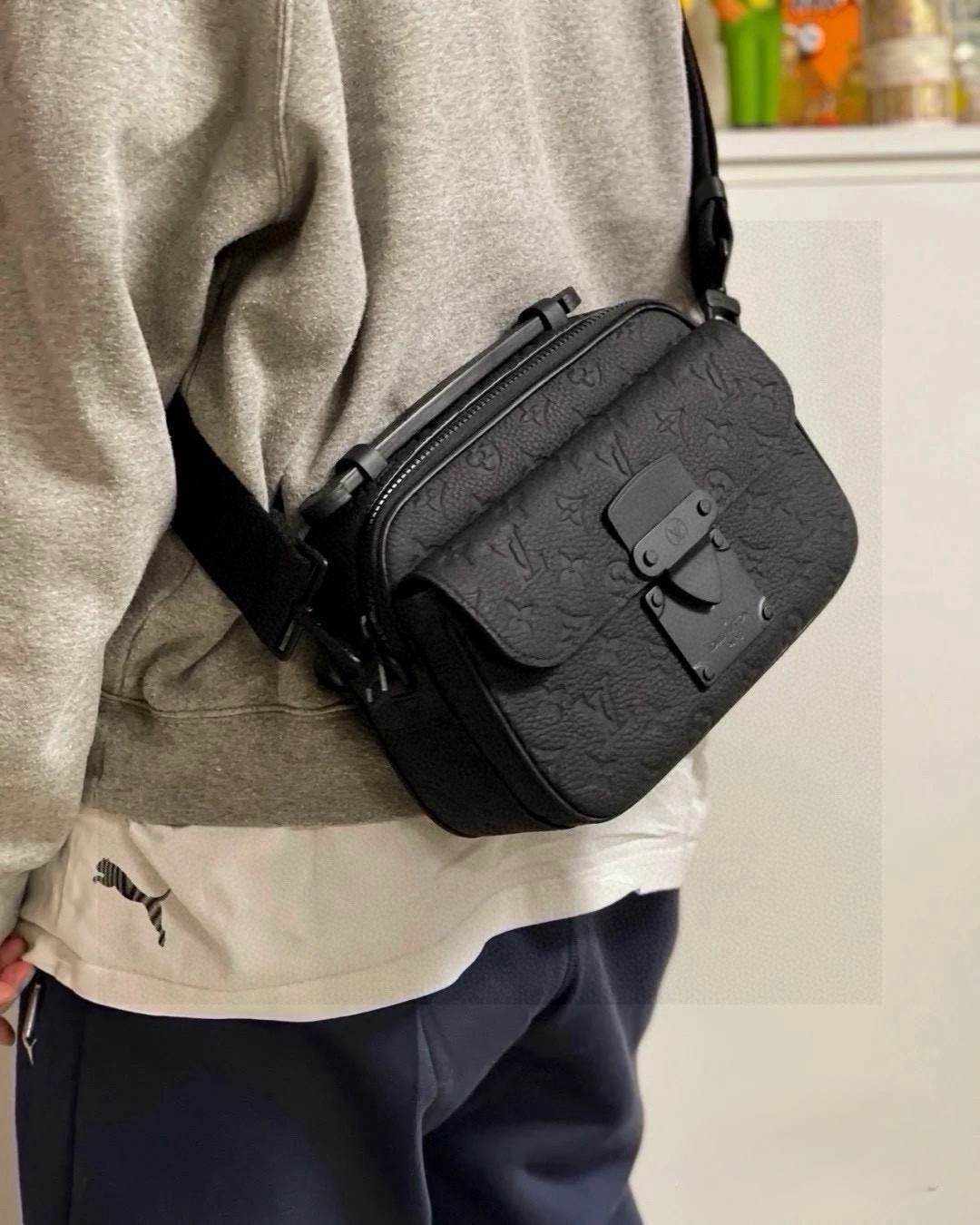 LV S-Lock Messenger Bag Men [503974]