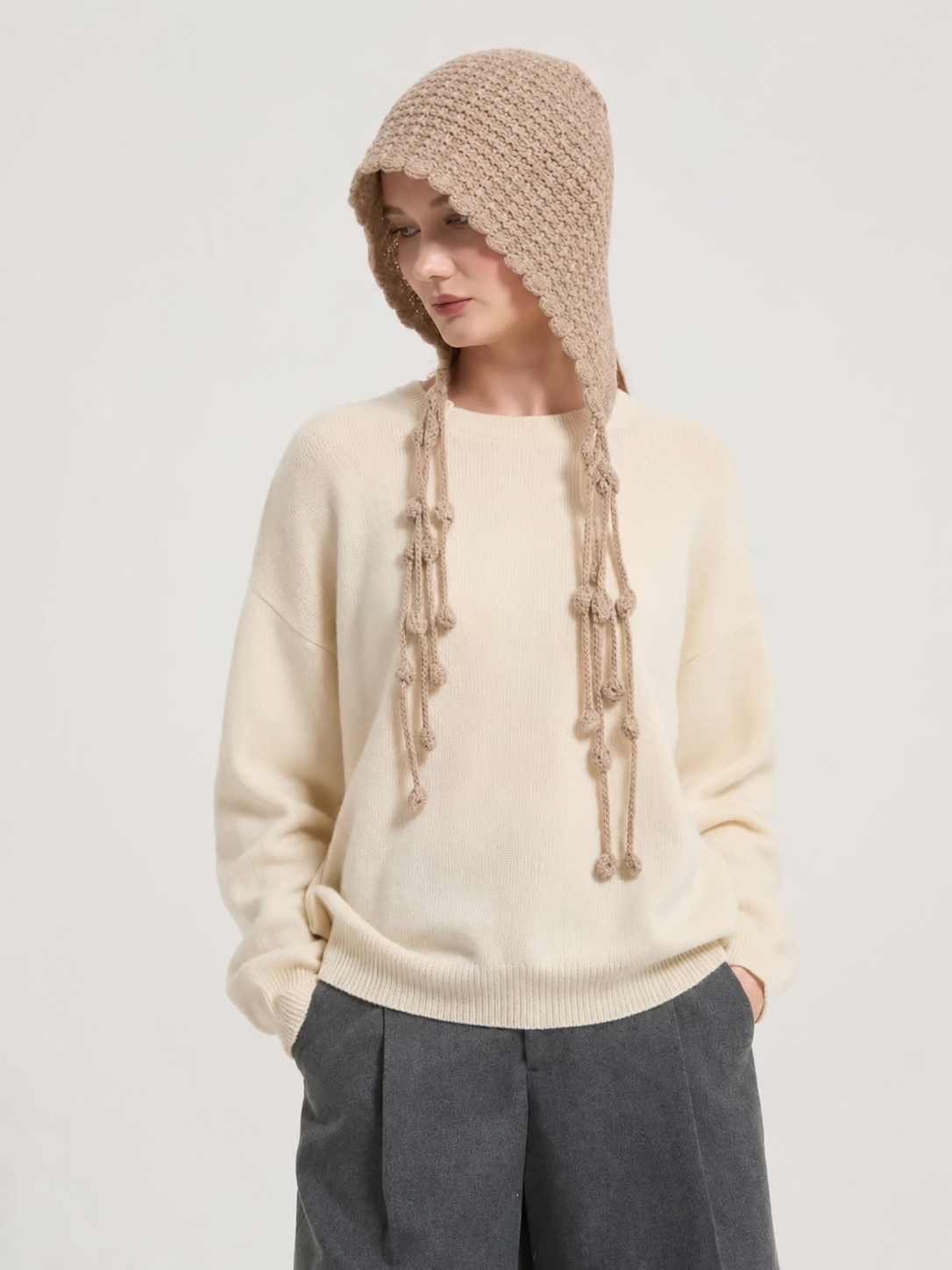 100% Pure Cashmere Hand-Knitted Bellflower Bonnet Hat
