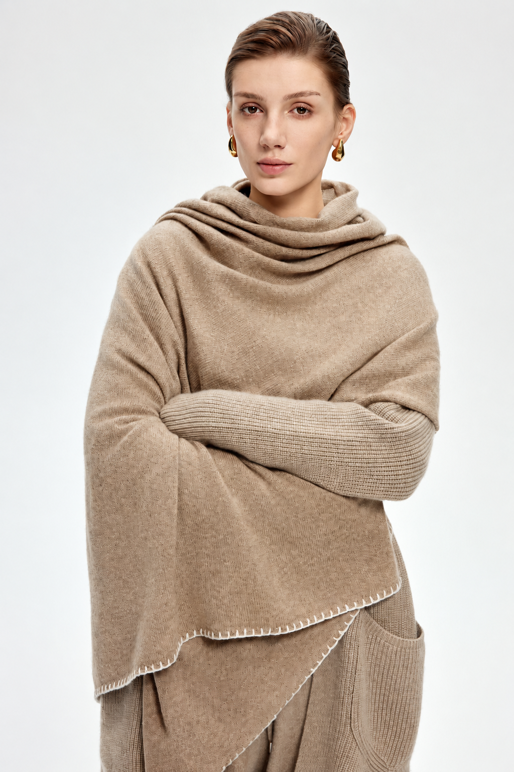100% Cashmere Oversized Shawl with Hand-Stitched Edges – Khaki