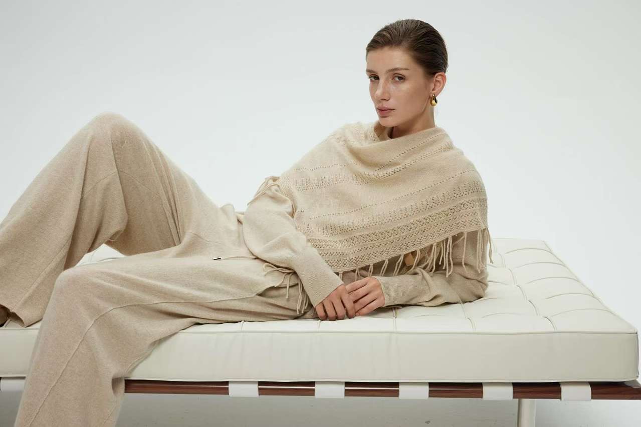 100% Pure Cashmere Oatmeal Fringed Triangle Shawl