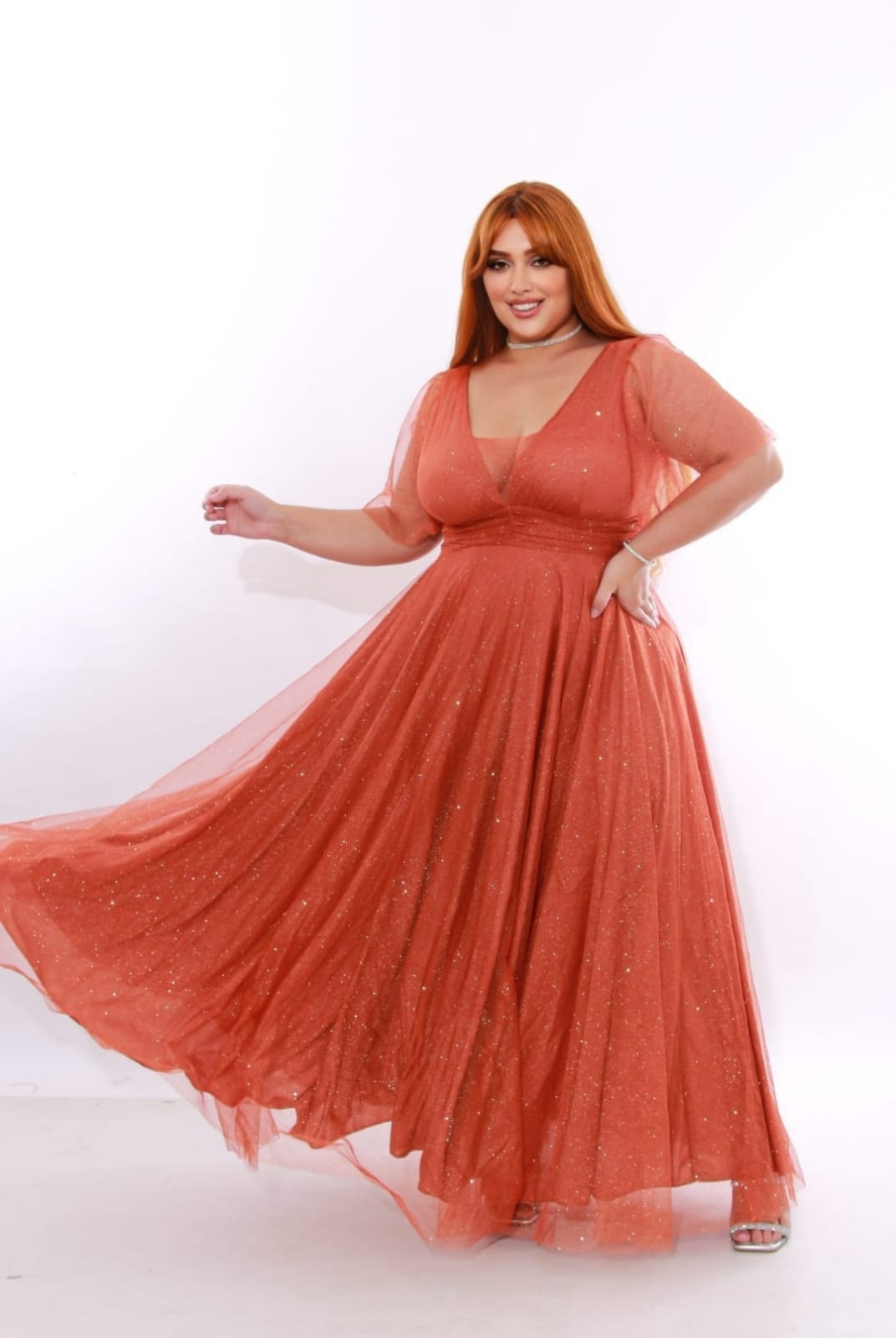 Vestido de Festa com manga Plus Size 