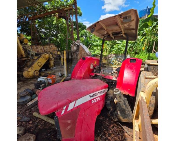 Trator Agrícola Massey Ferguson, modelo 4275