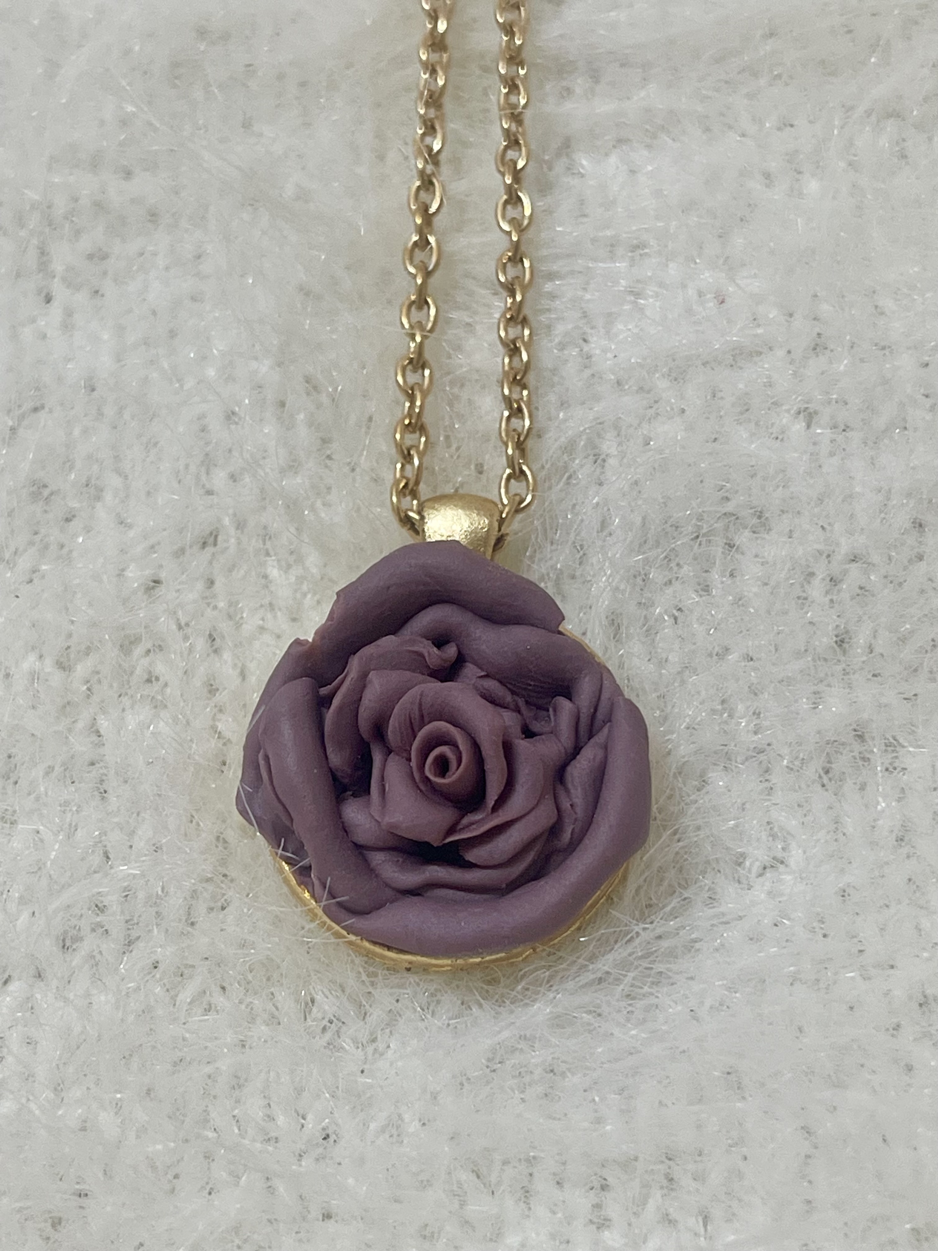 Rose Pendant Necklace