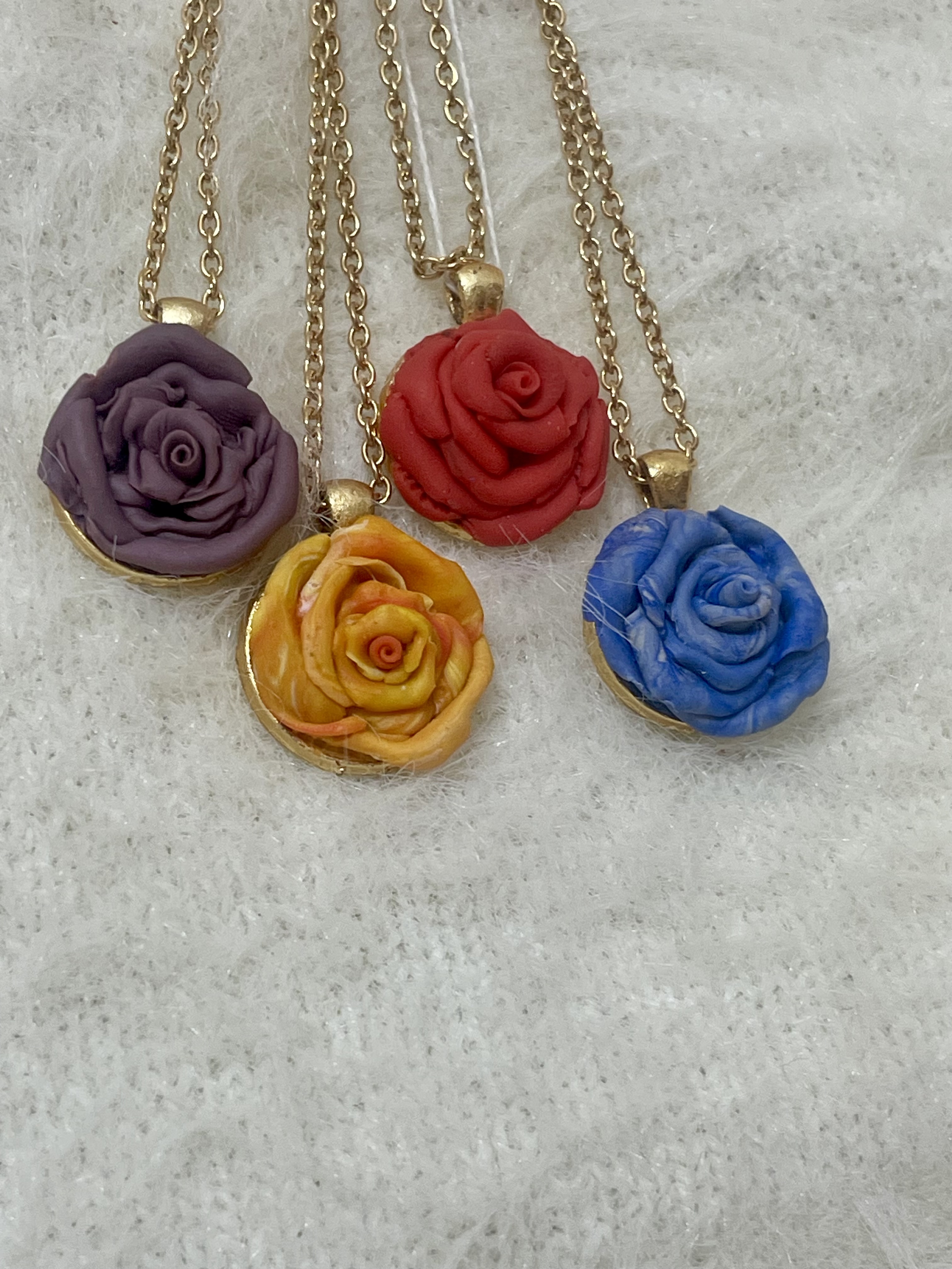 Rose Pendant Necklace