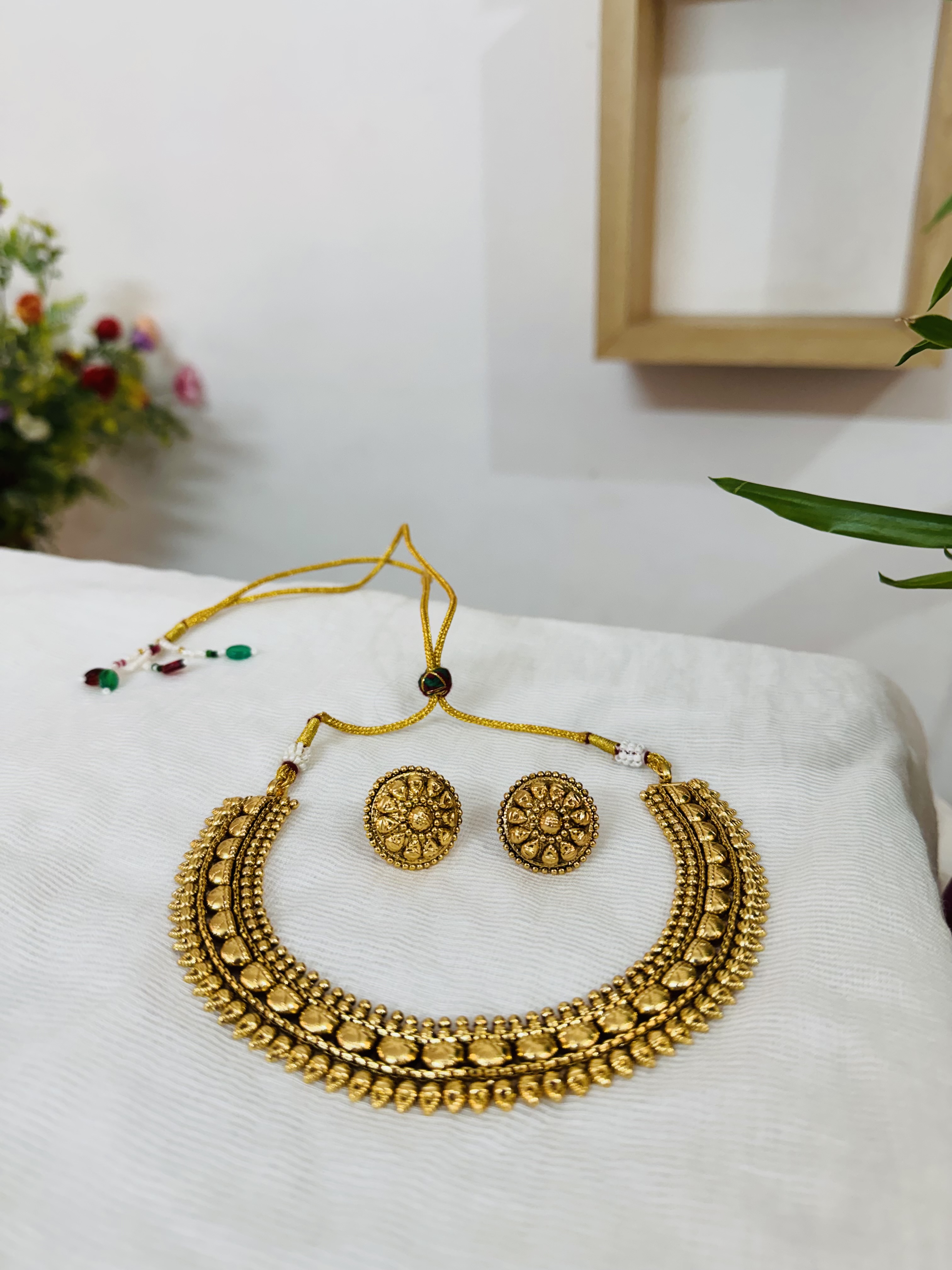 Antique Gold Look Necklace Set