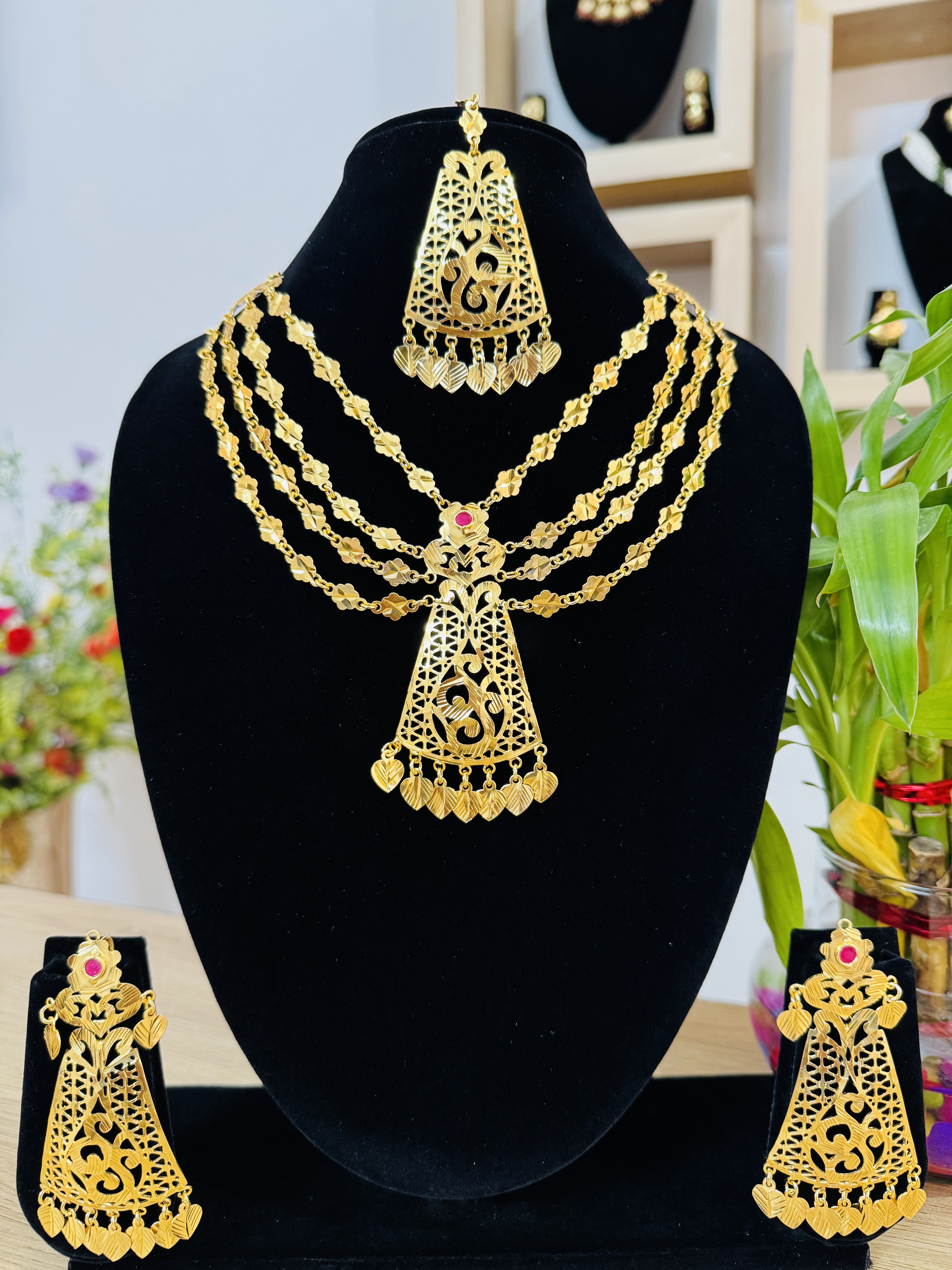 Real Gold Look Necklace Set