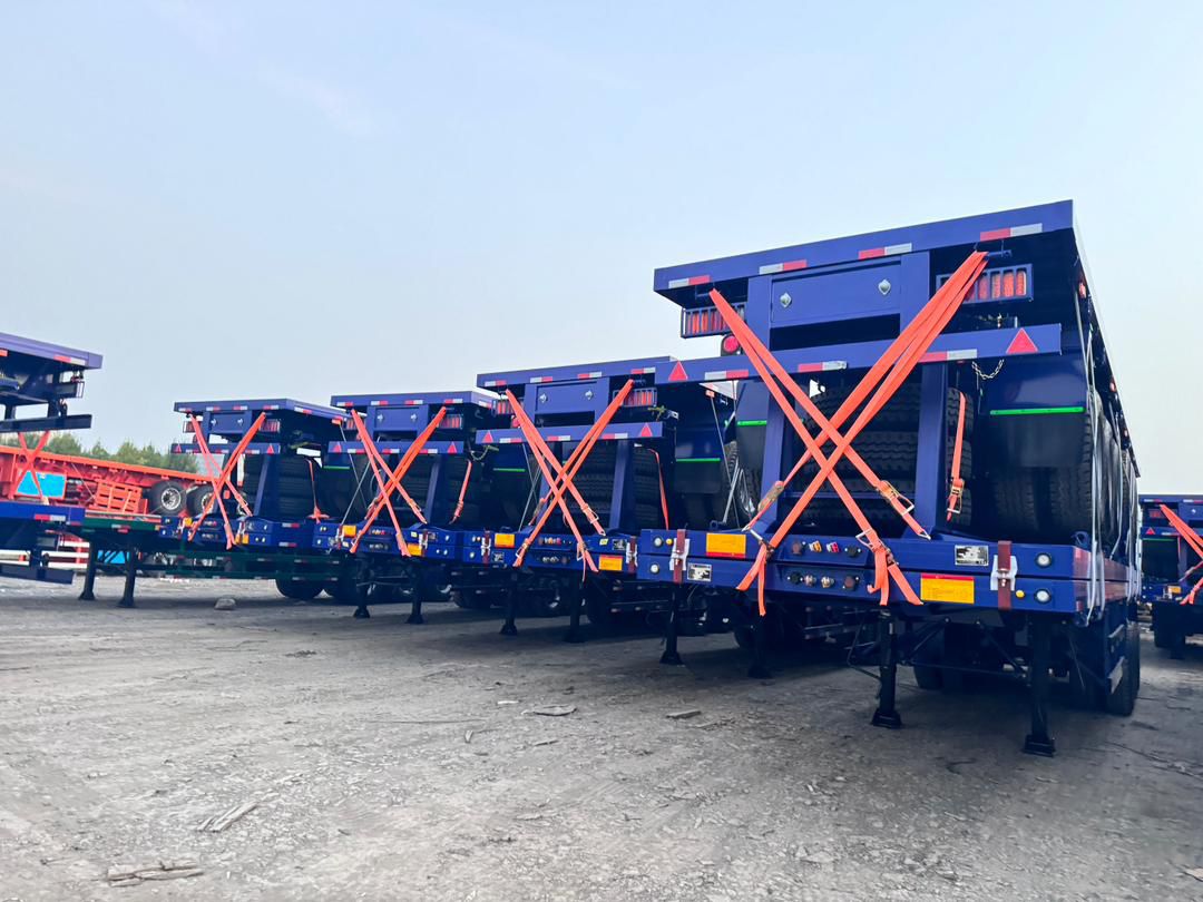 3-Axle Flatbed Semi-Trailer.