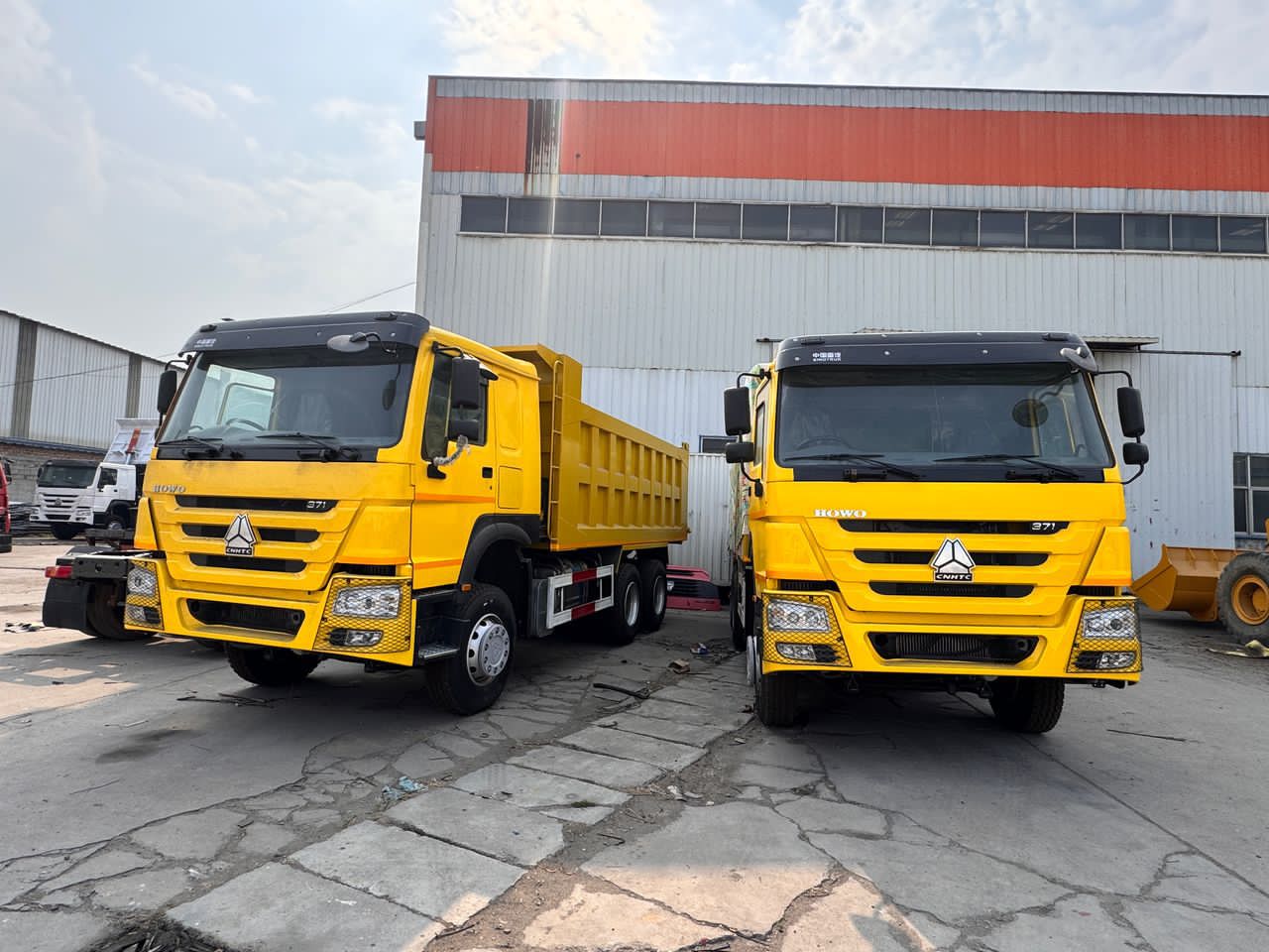 Heavy Duty Dump Truck