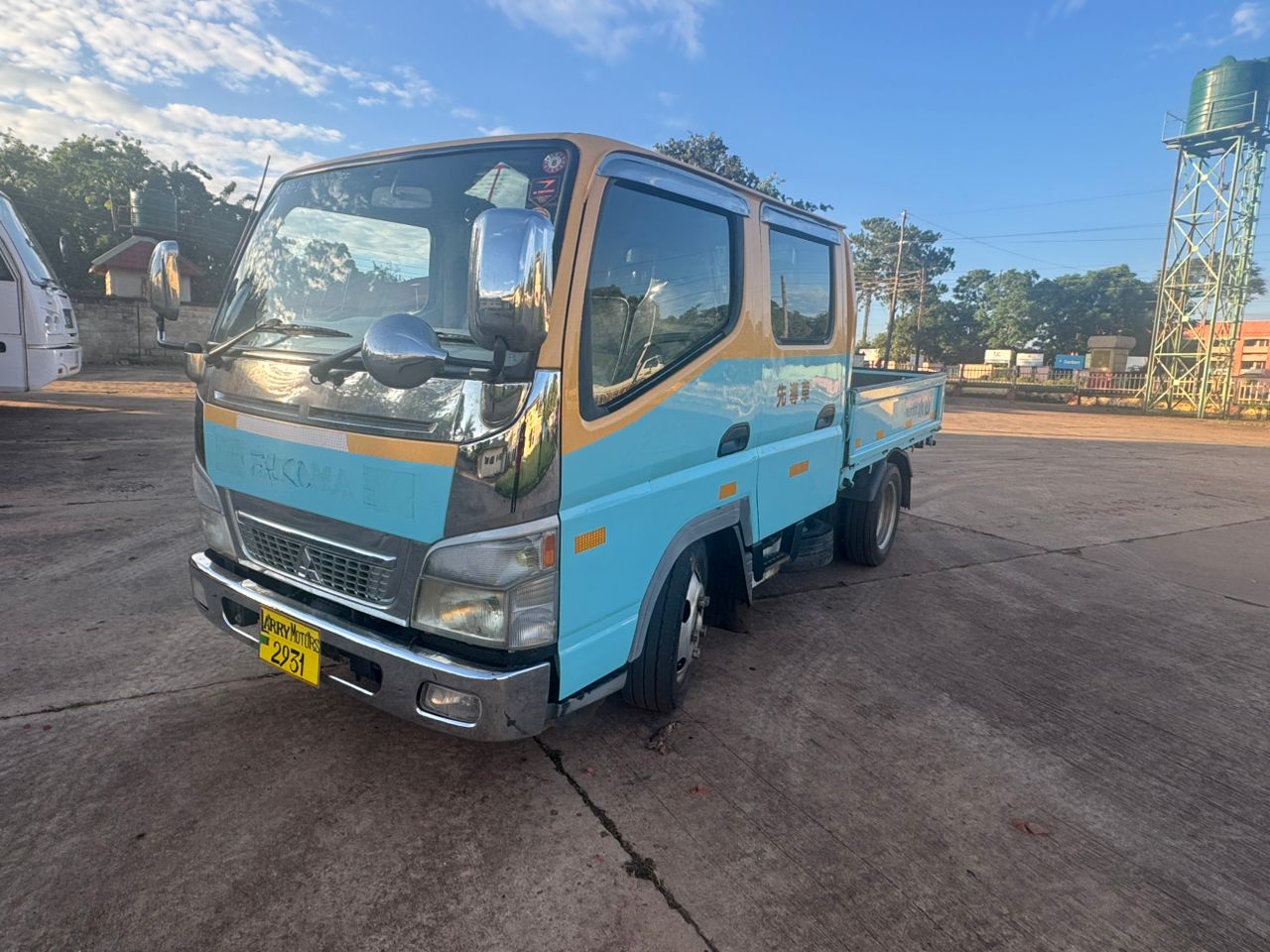 Light Duty Flatbed Truck