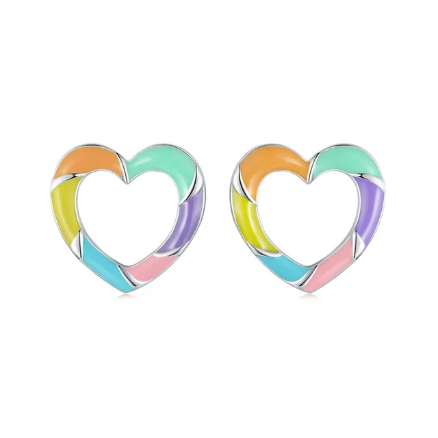 Aretes de corazón multicolor