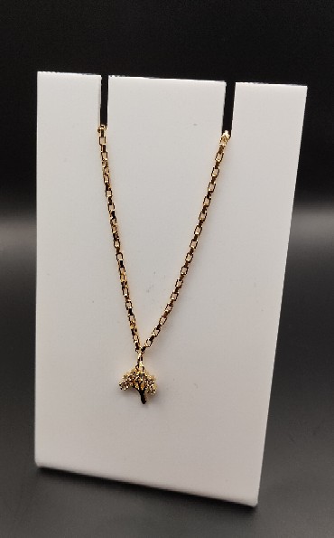 Colar Dourado com Pingente Flor