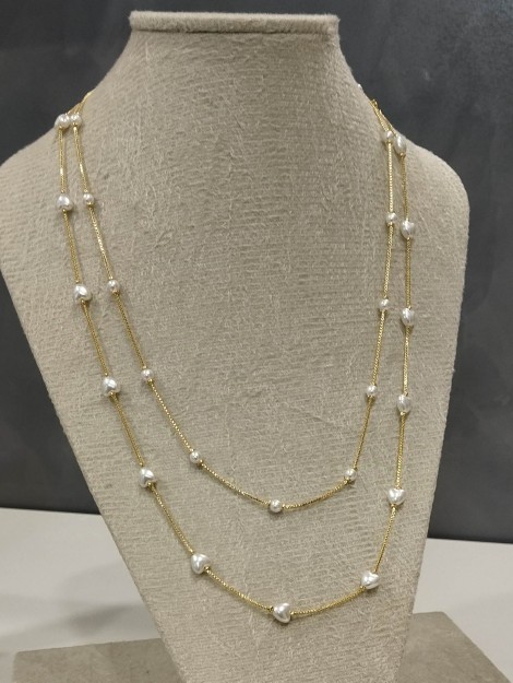 Colar Longo Dourado com Pérolas