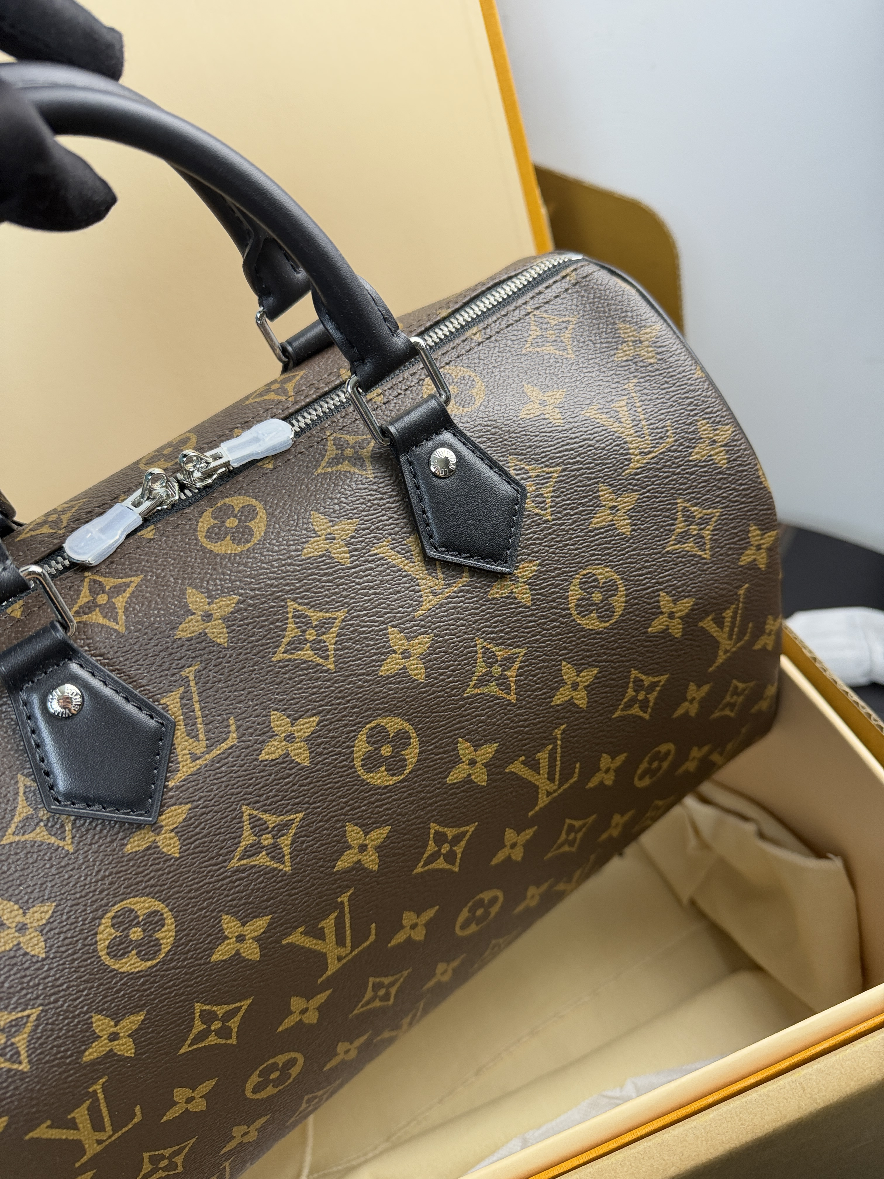 LV Speedy Soft 30 handbag in Monogram canvas