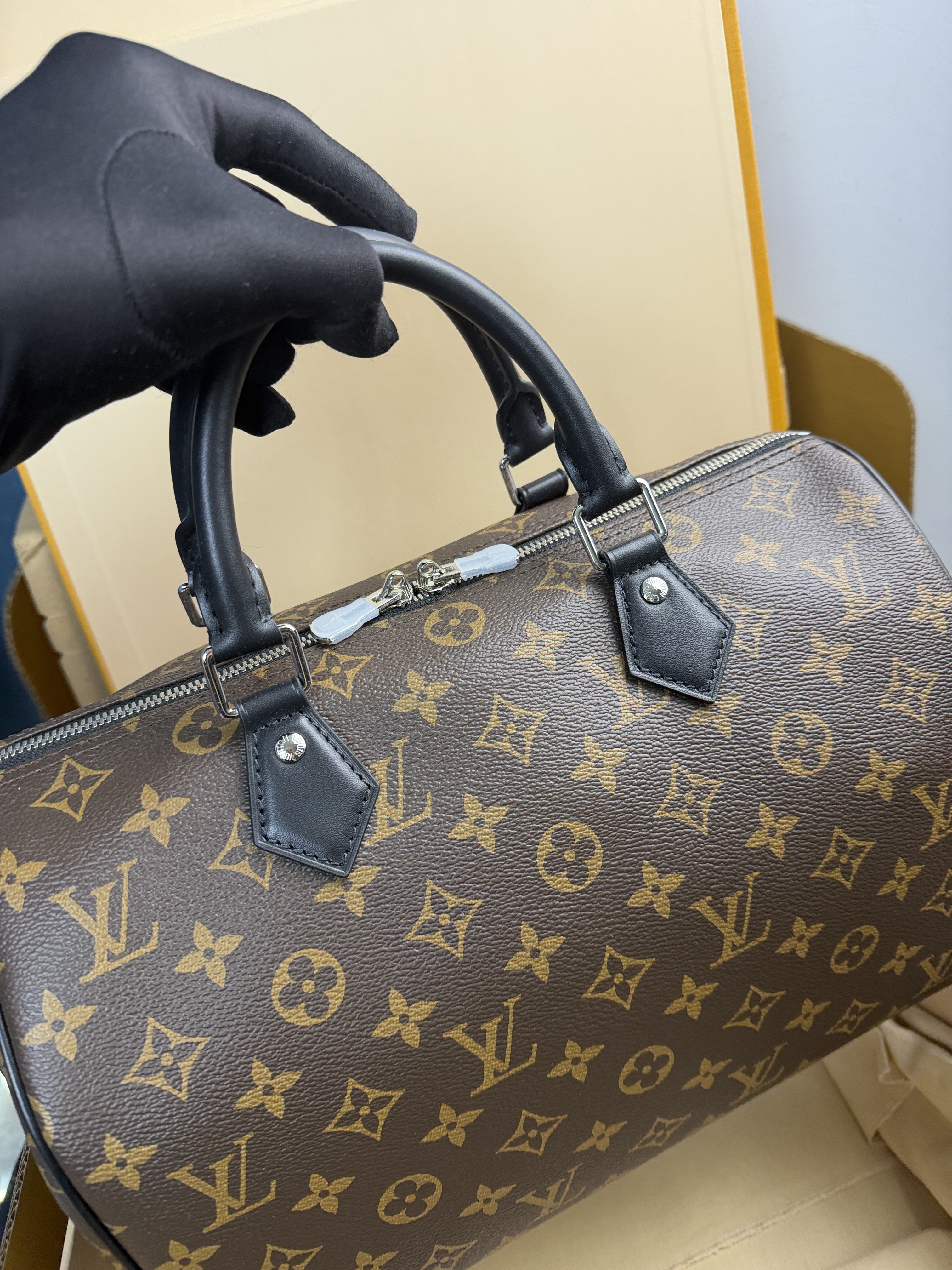 LV Speedy Soft 30 handbag in Monogram canvas