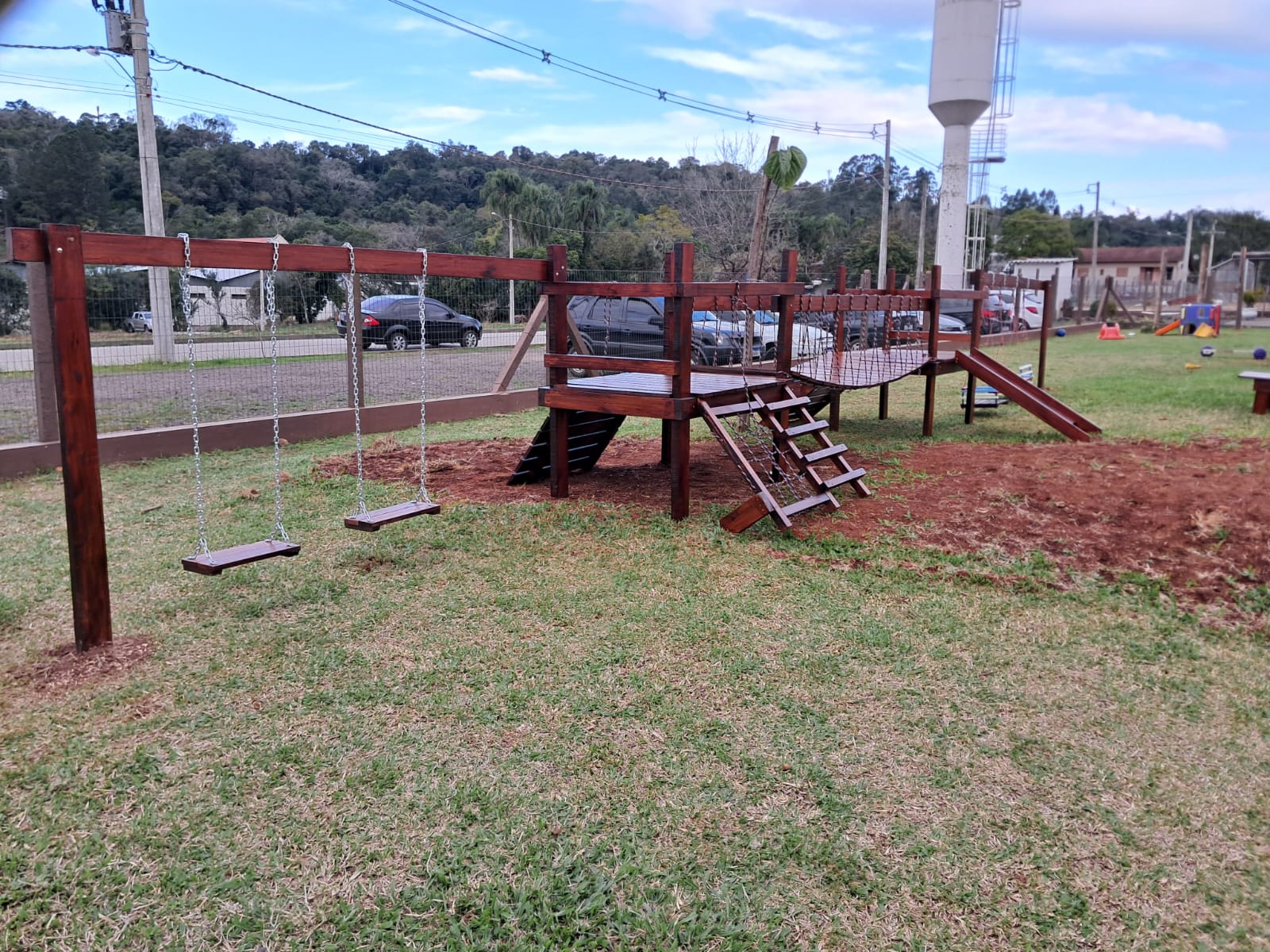 Playground de Madeira eucalipto  2 diverços