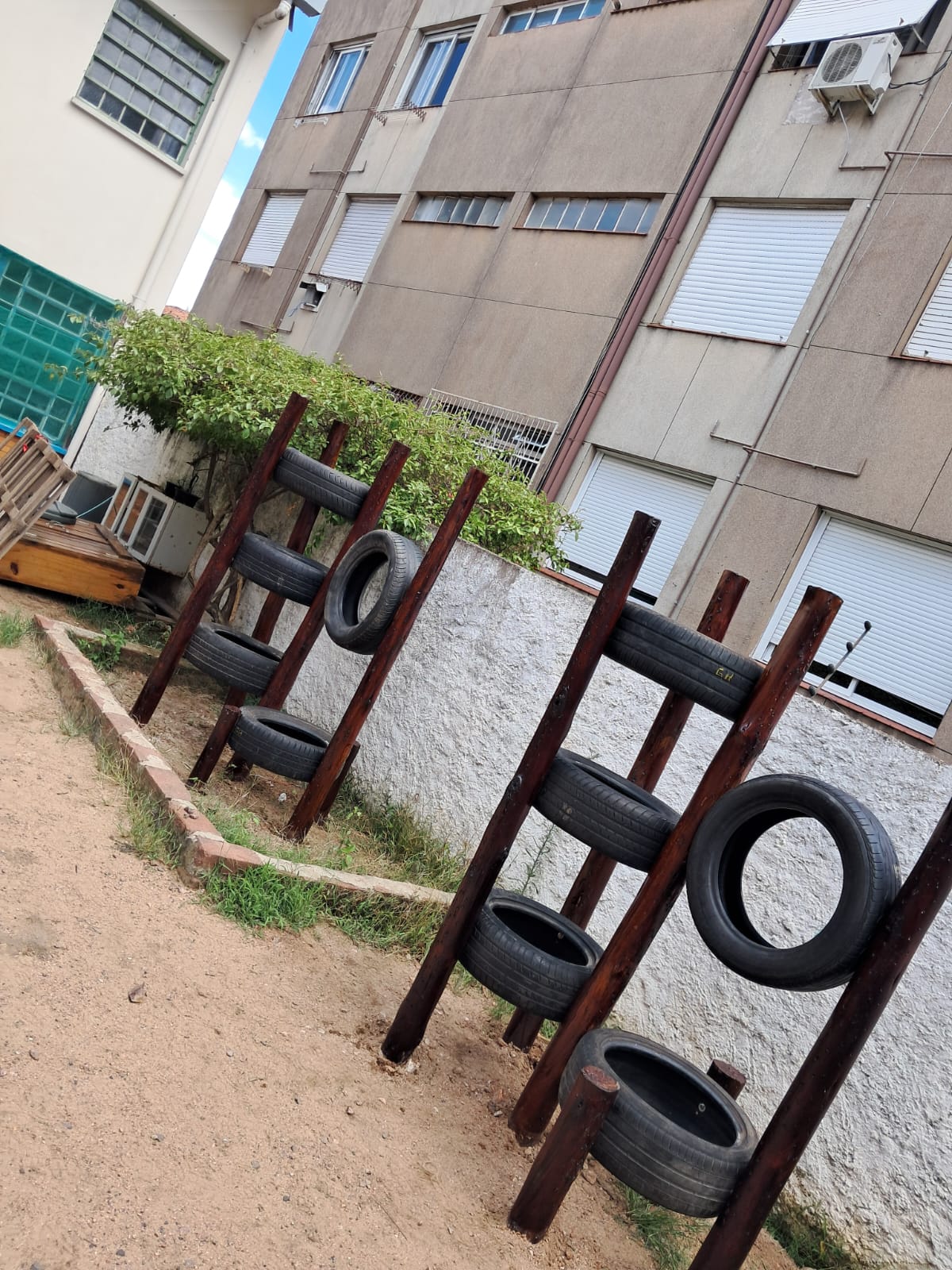 Escalada de Pneus Infantil