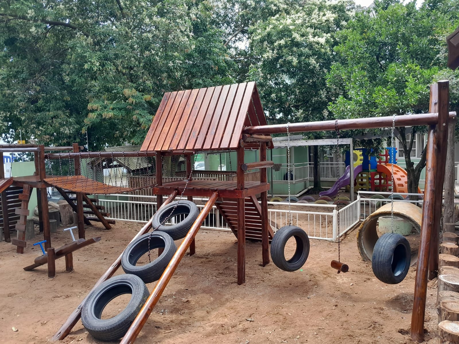 Playground de Madeira eucalipto rústico refoçado 2