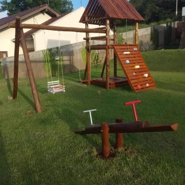 Playground de Madeira rúrstico completo 