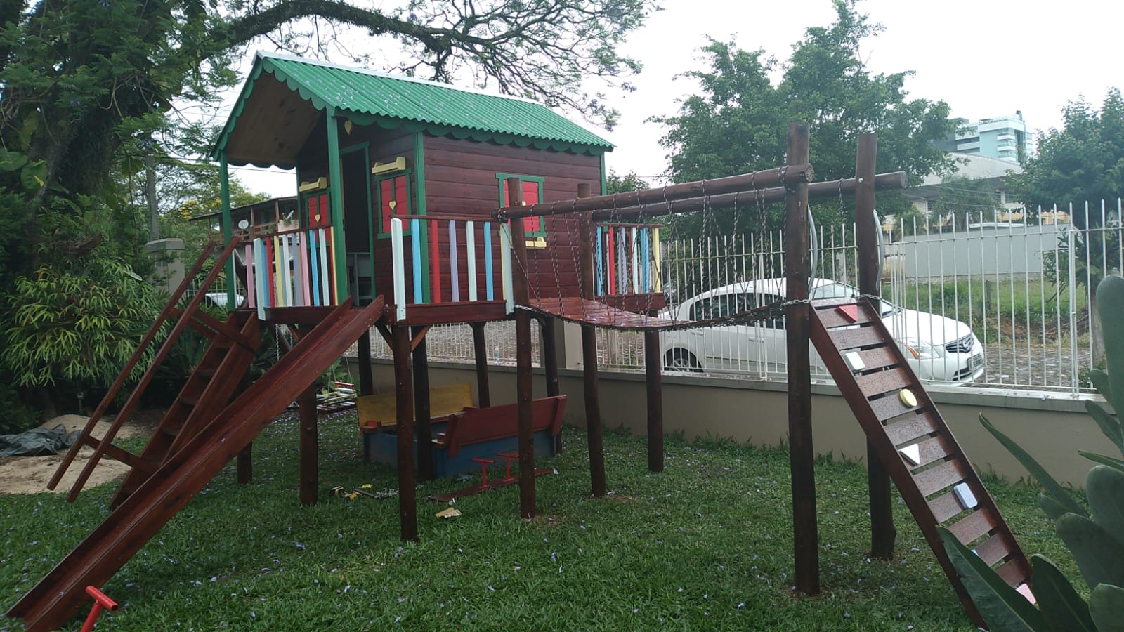 Casinha de Madeira Infantil completa 3