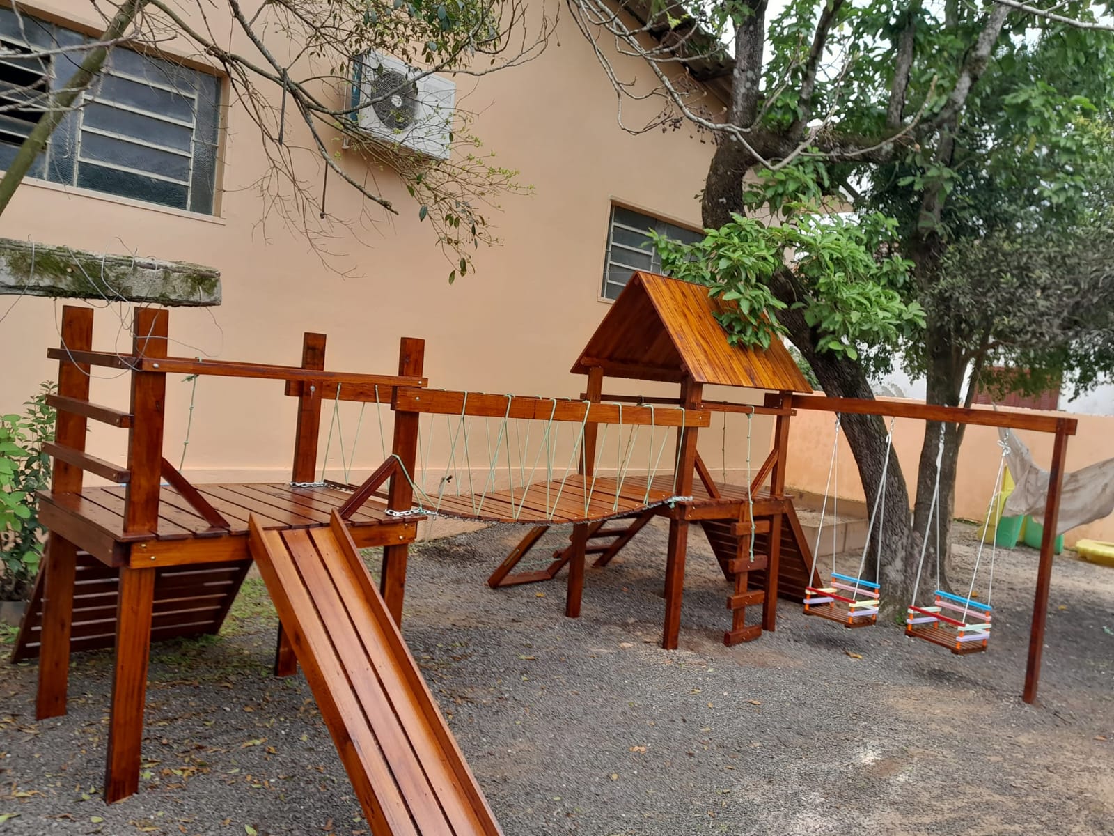 Brinquedão de Madeira eucalipto Infantil