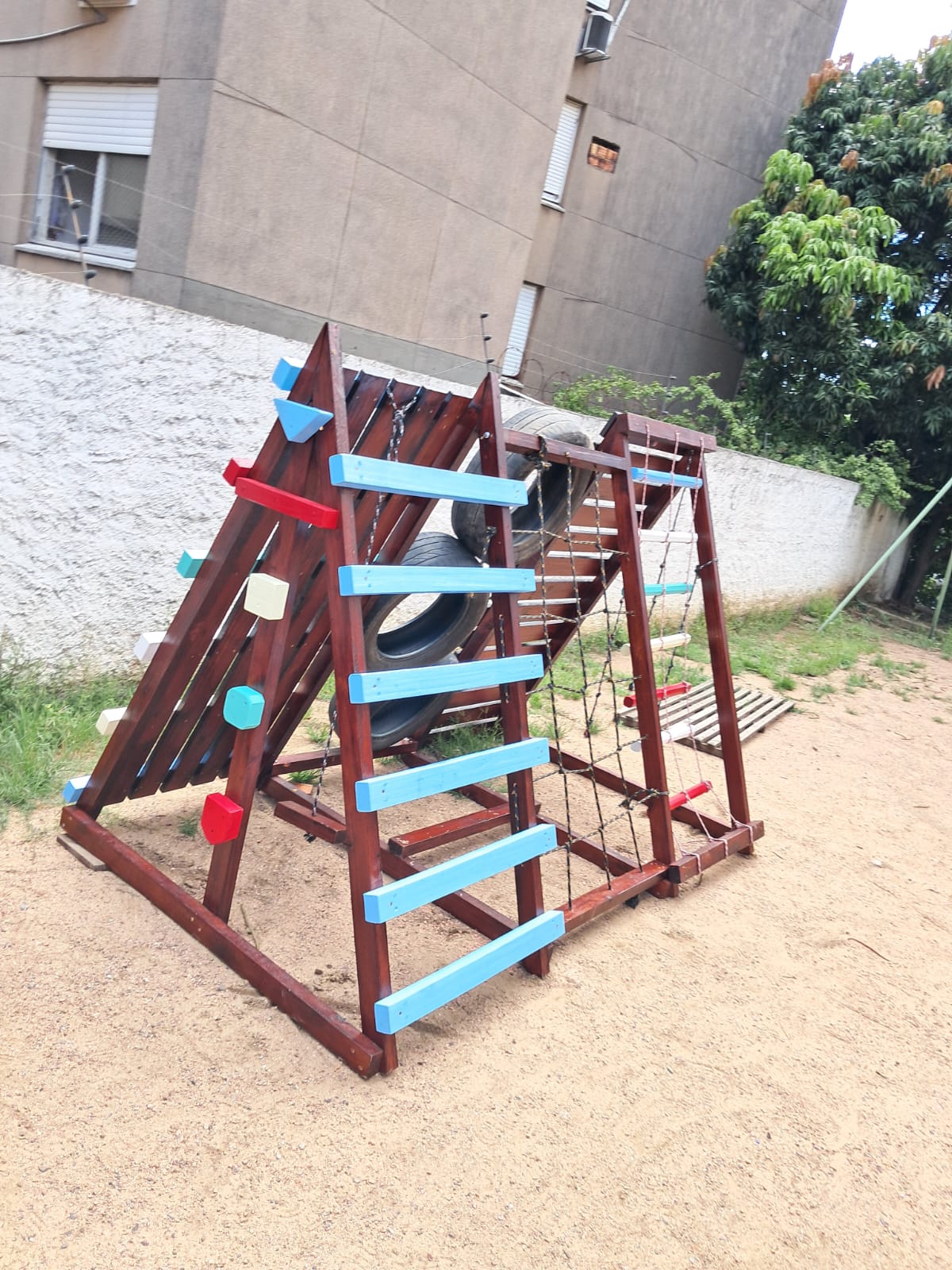 Brinquedo de Escalada Infantil 8 lados