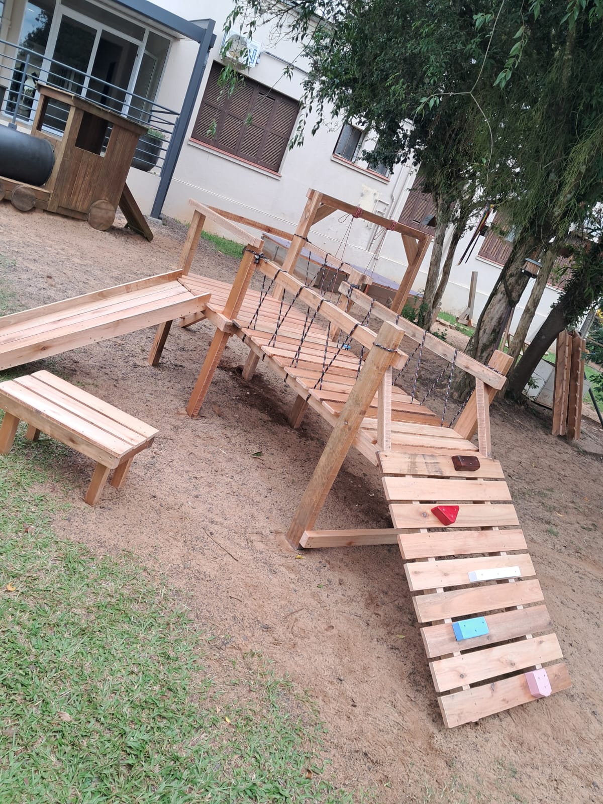 Playground de Madeira  eucalipt com ponte fixa Infantil