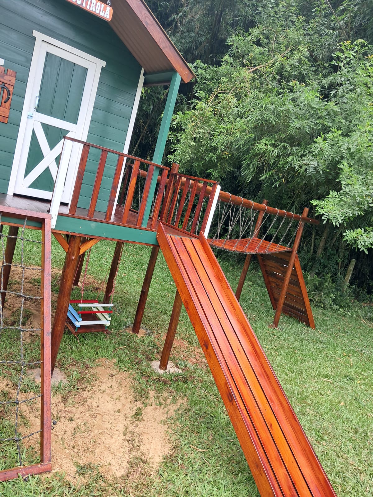 Casa de Madeira Infantil Completa 1