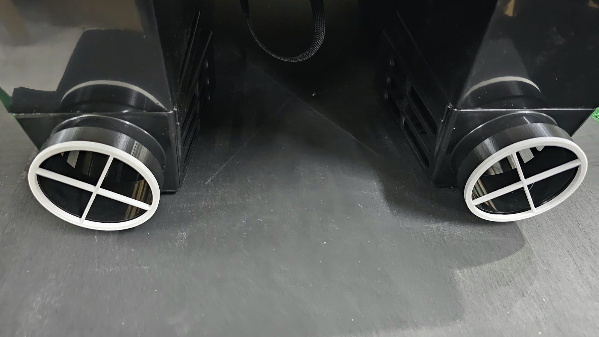 Manuowell Assassin Weed Guard White (coppia)