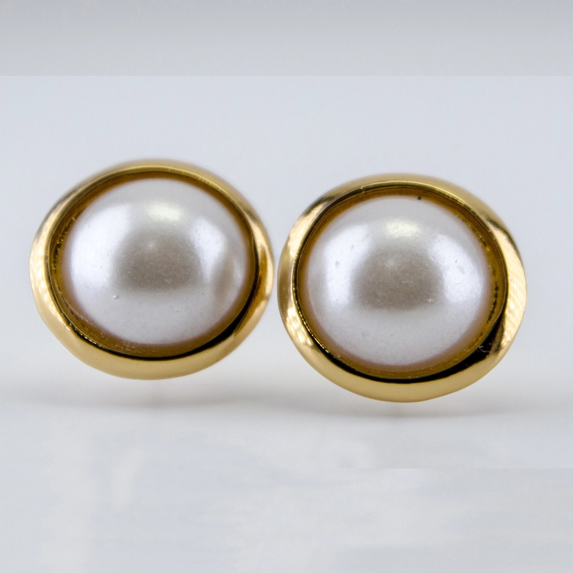 Pearl Stud Earring