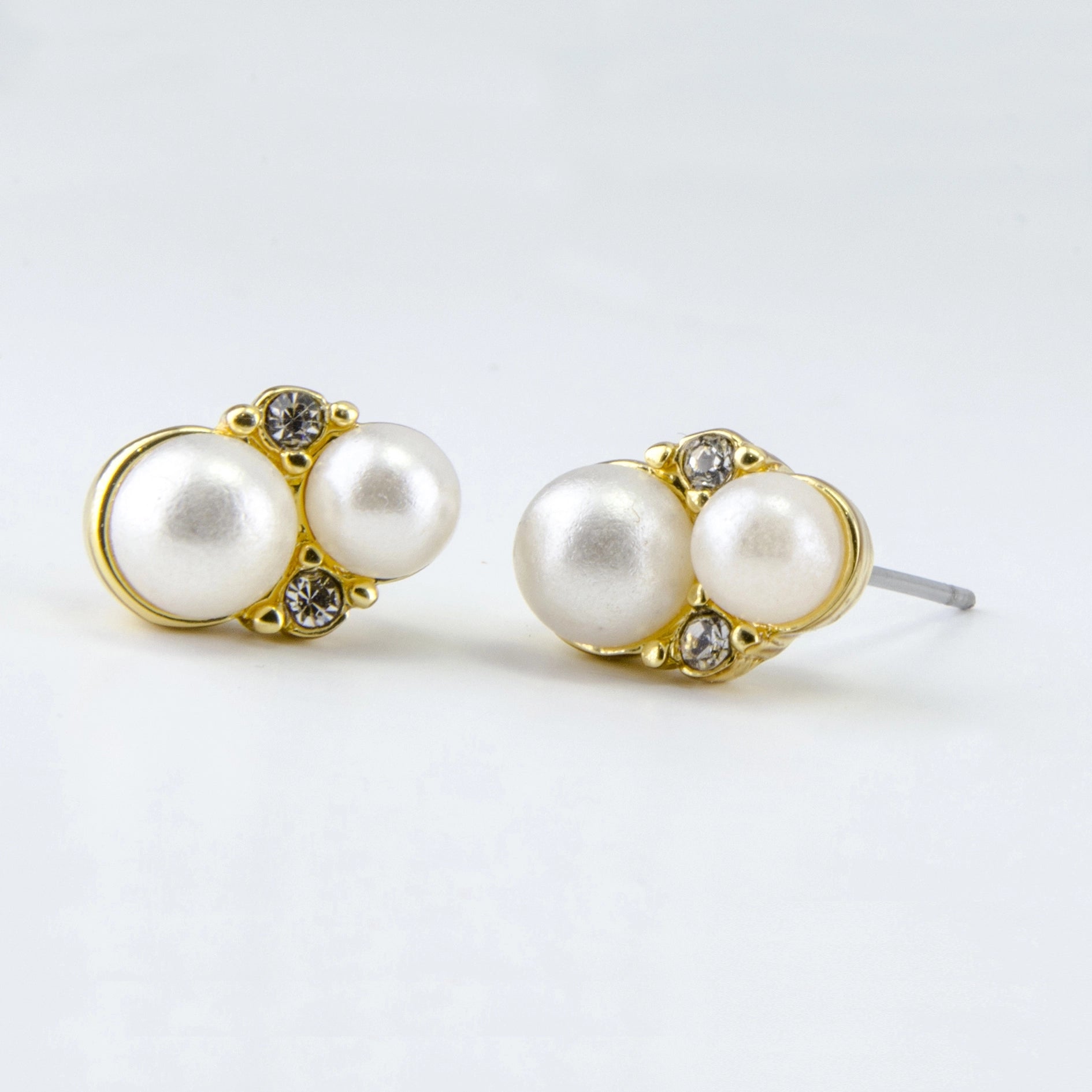 Pearl & Crystal Stud Earrings