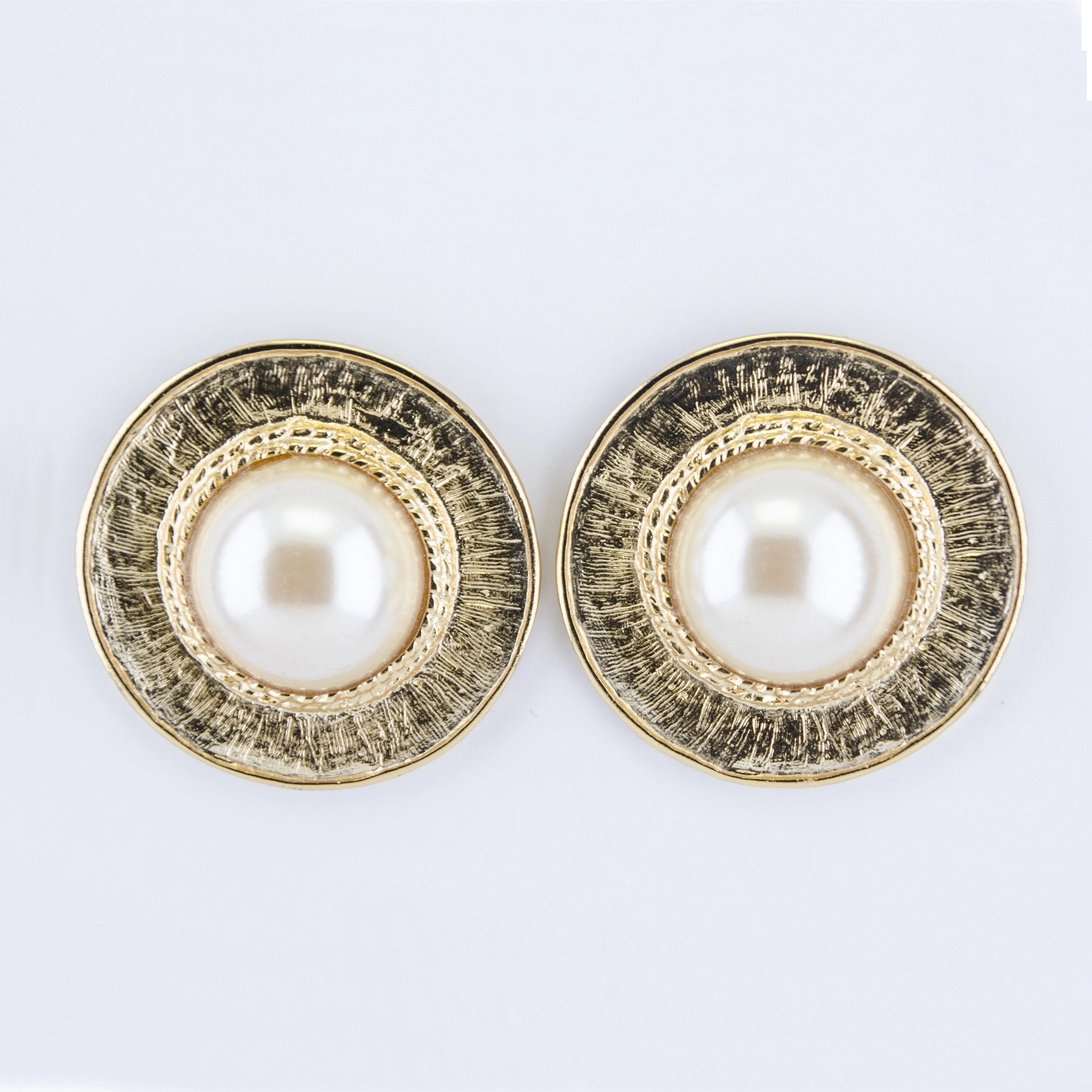 Vintage Pearl Stud Earrings