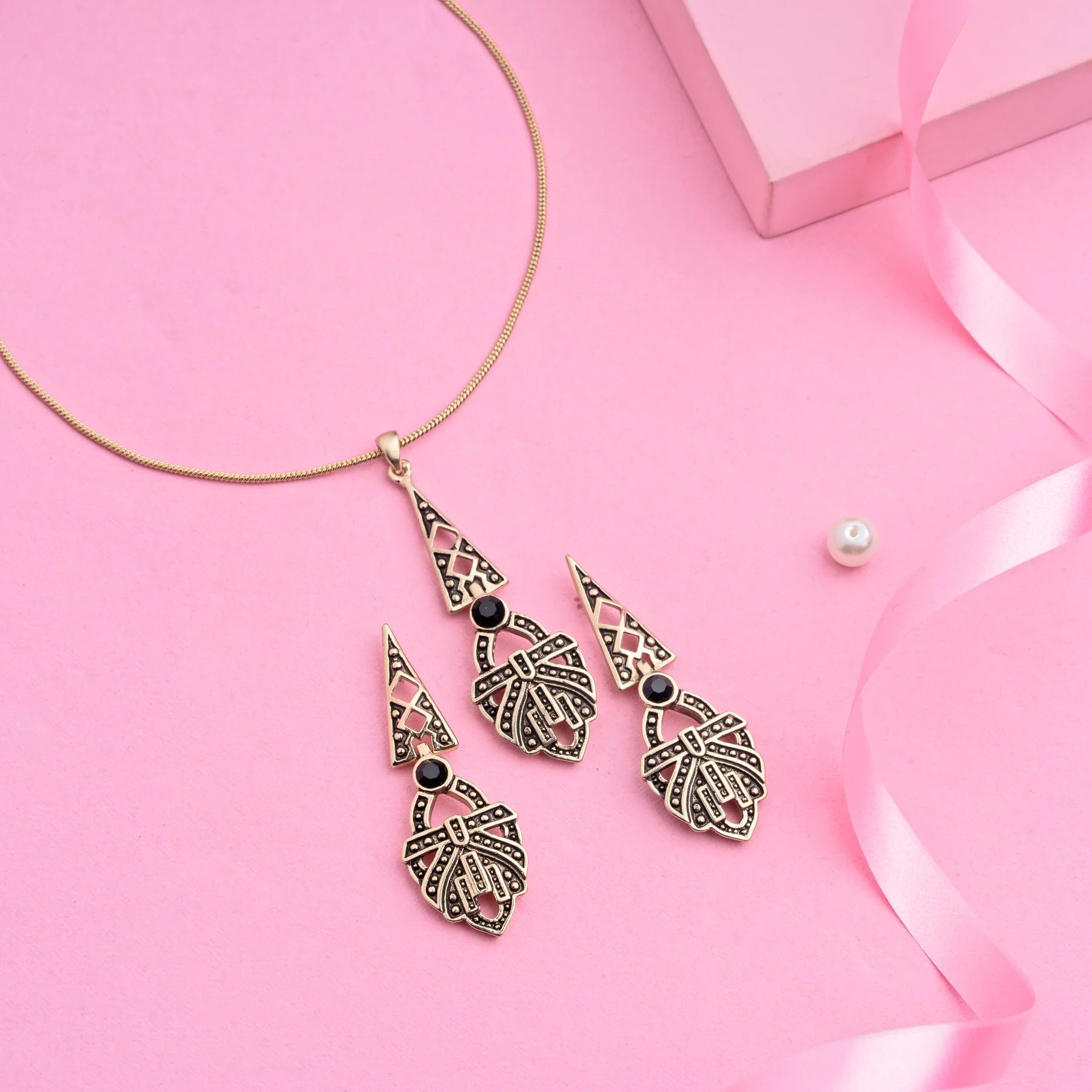 Geometric Art Deco Jewelry Set