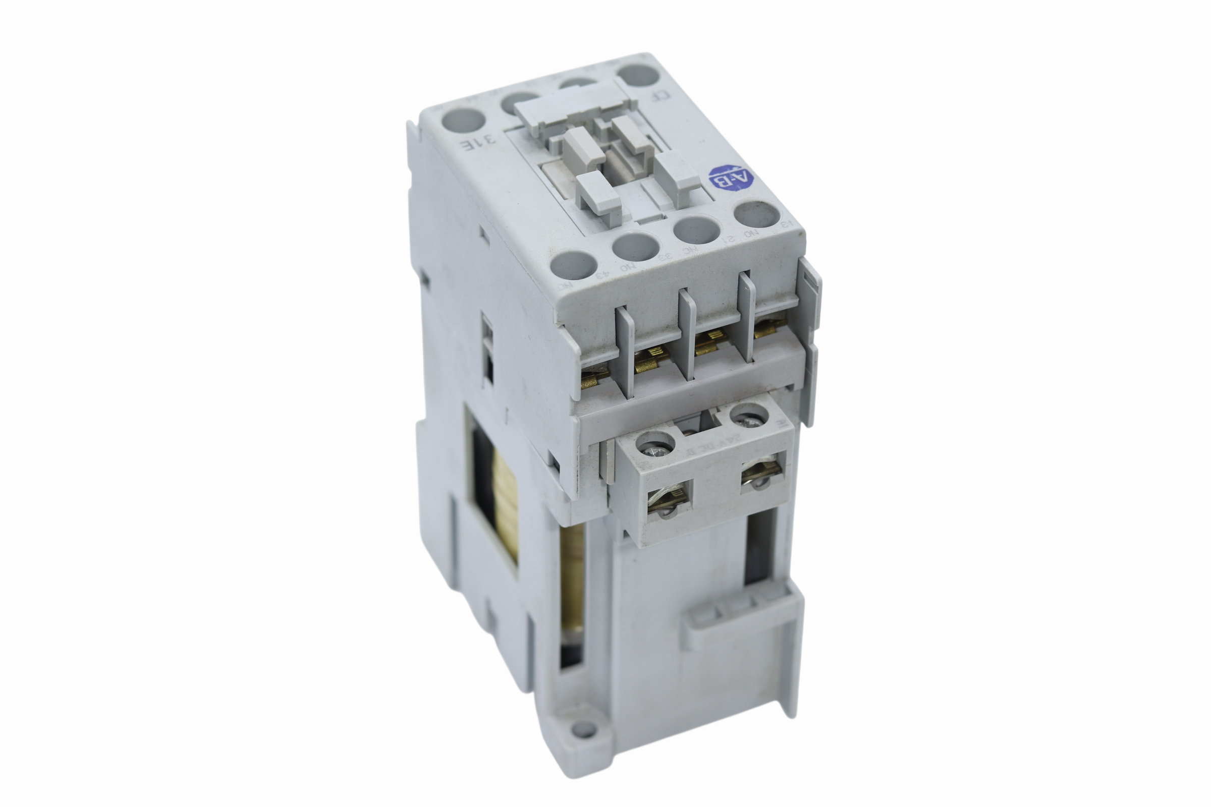 Allen-bradley 700-cf310d Contactor Auxiliar 3n0-1nc B-120v (Usado)