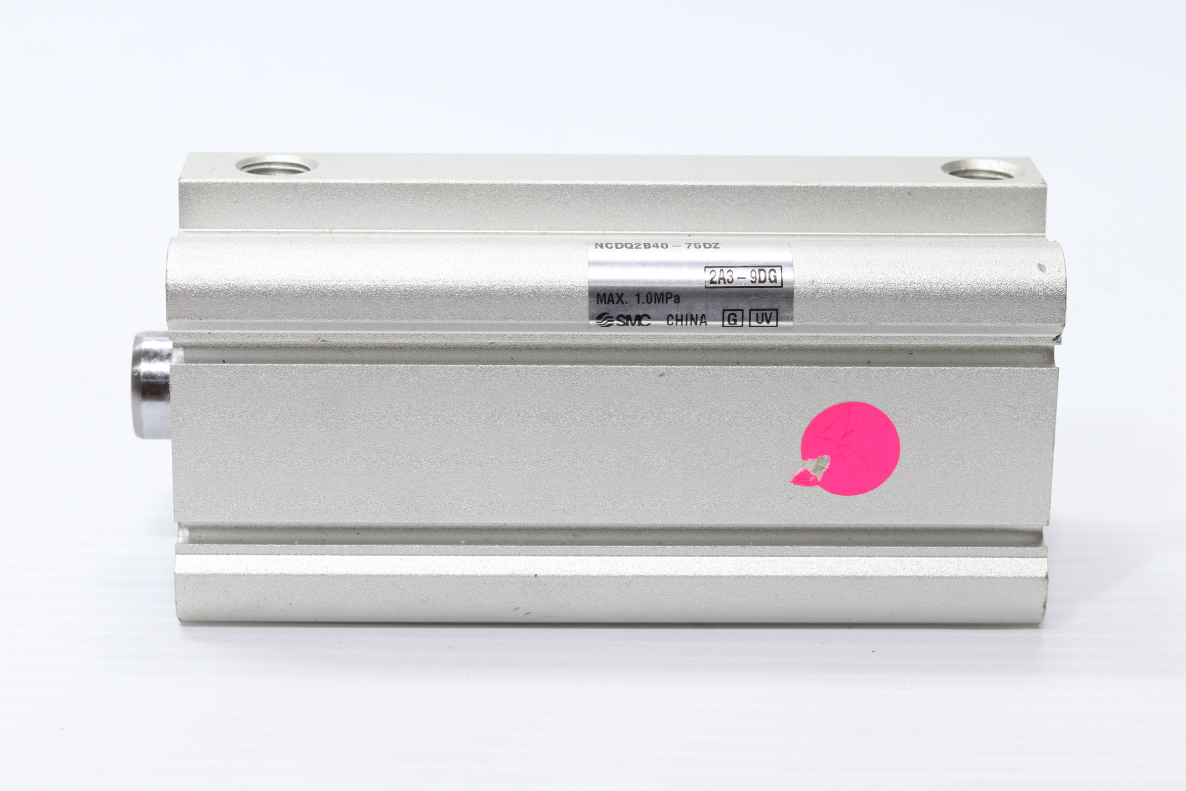 Cilindro neumático compacto SMC NCDQ2B40-75DZ