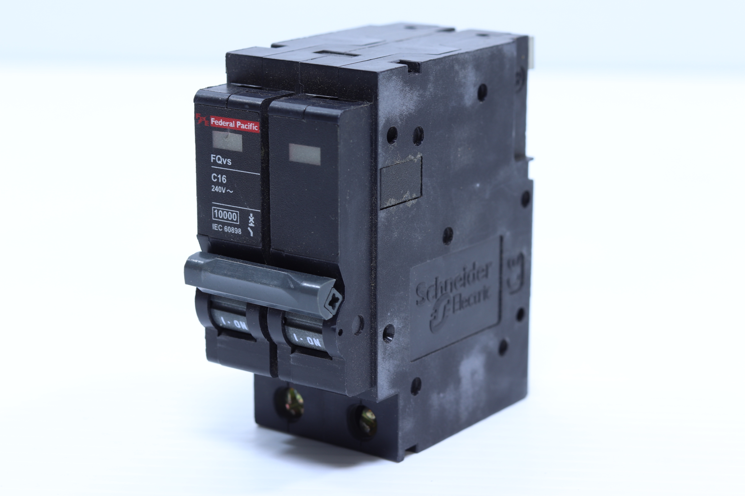 Interruptor Termomagnetic Federal Pacific Fq216 2 Polos