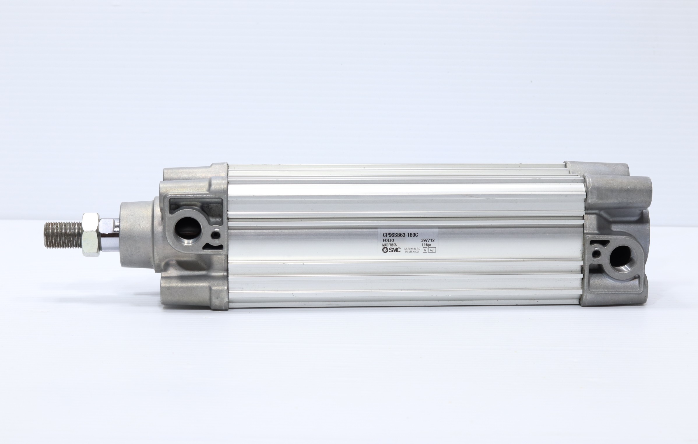 Cilindro neumático estándar smc cp96sb63-160c