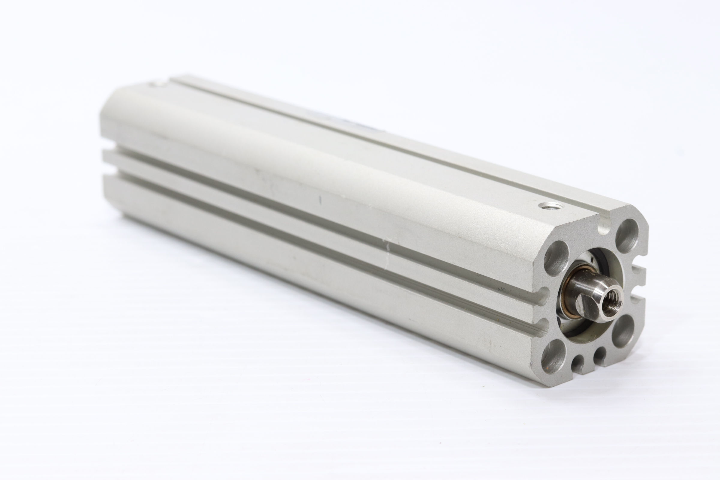 Cilindro neumático compacto SMC CD55B20-125