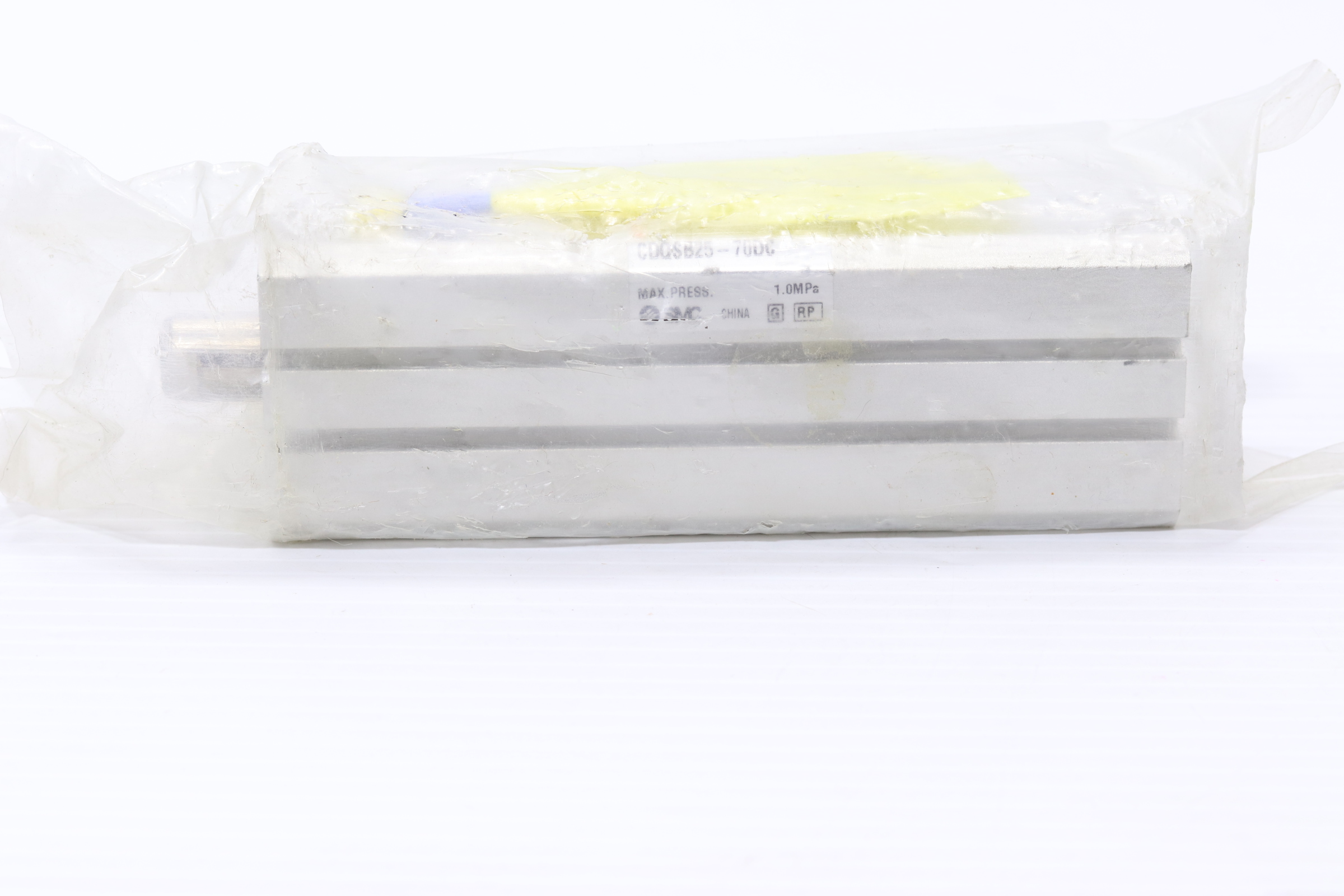 Cilindro neumático compacto