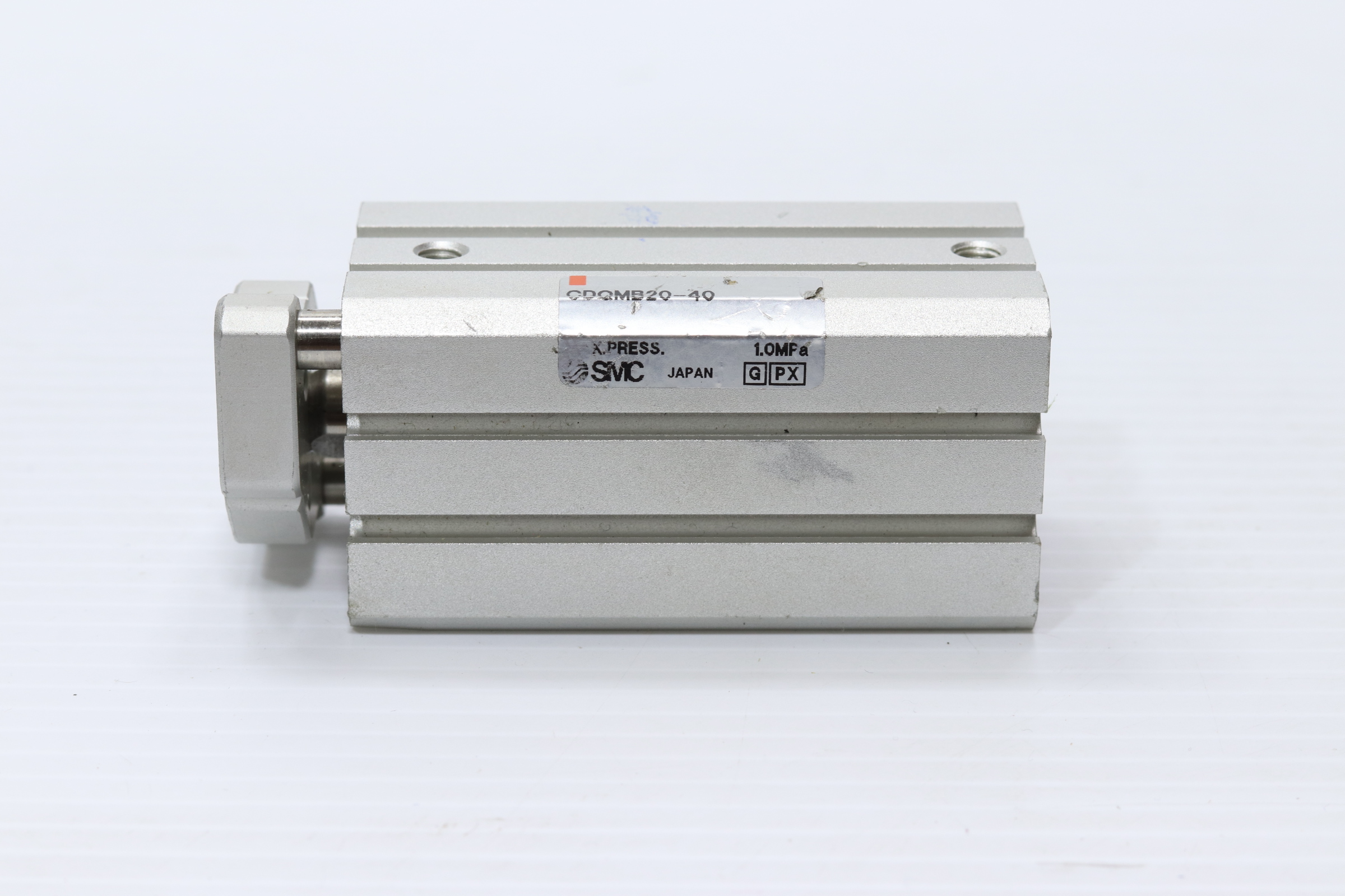 Cilindro neumático compacto SMC CDQMB20-40