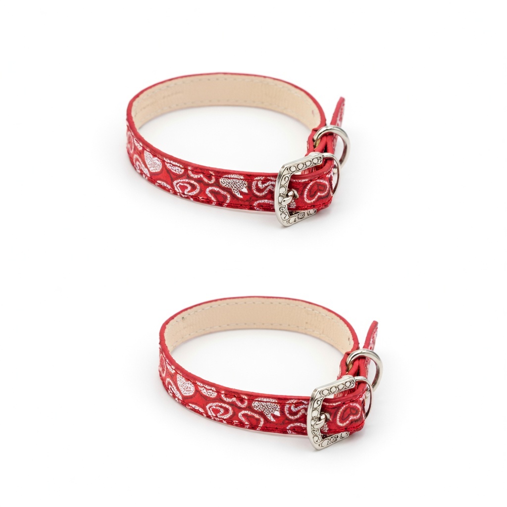 Collar de mascota con corazones