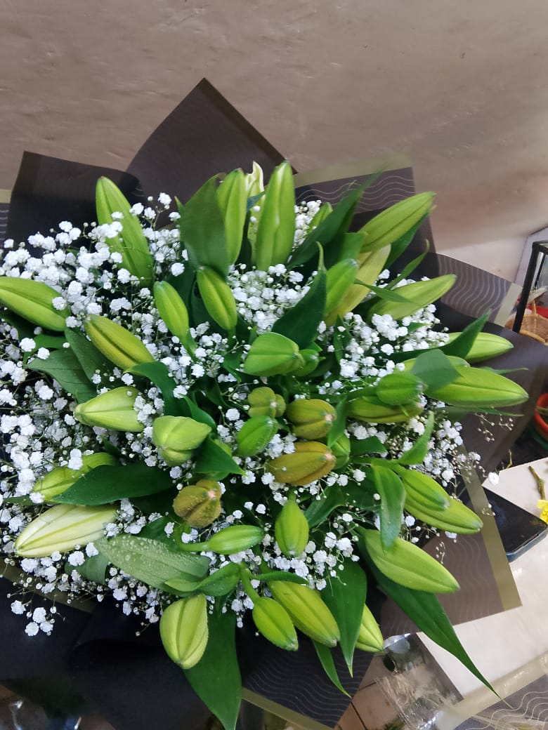 Lily & Baby's Breath Bouquet