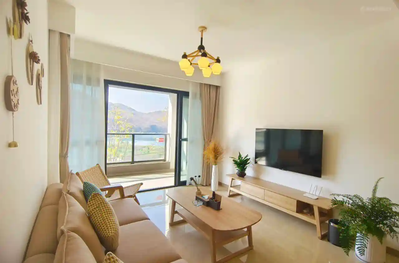 Fuxian Homestay Family Suite