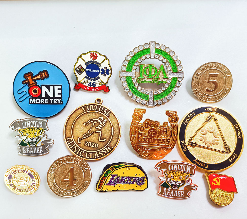 Custom Lapel Pin Badge Wood Lapel Pins
