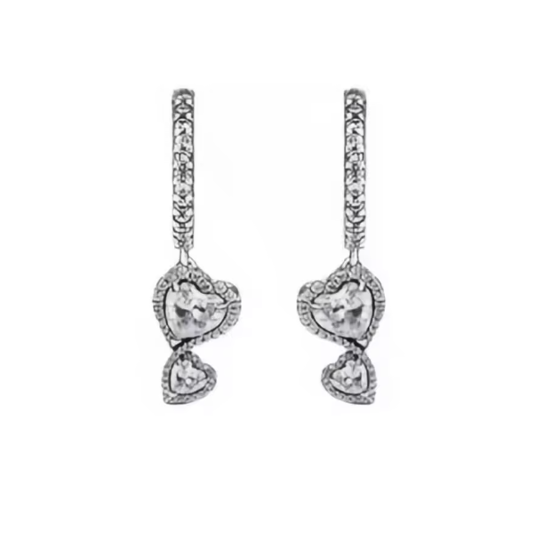 Aretes de corazones de zirconia